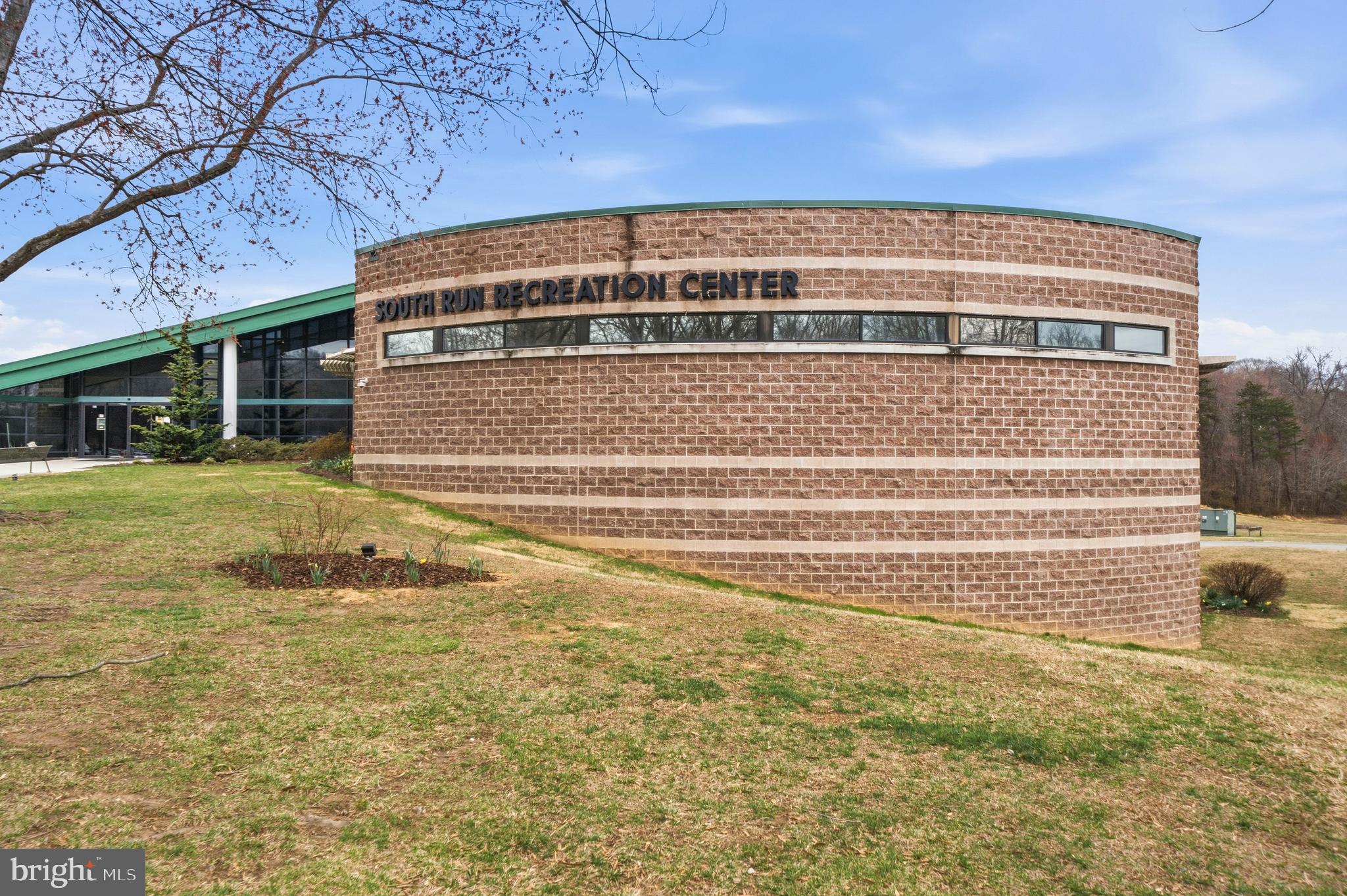 LONGWOOD KNOLLS - Residential