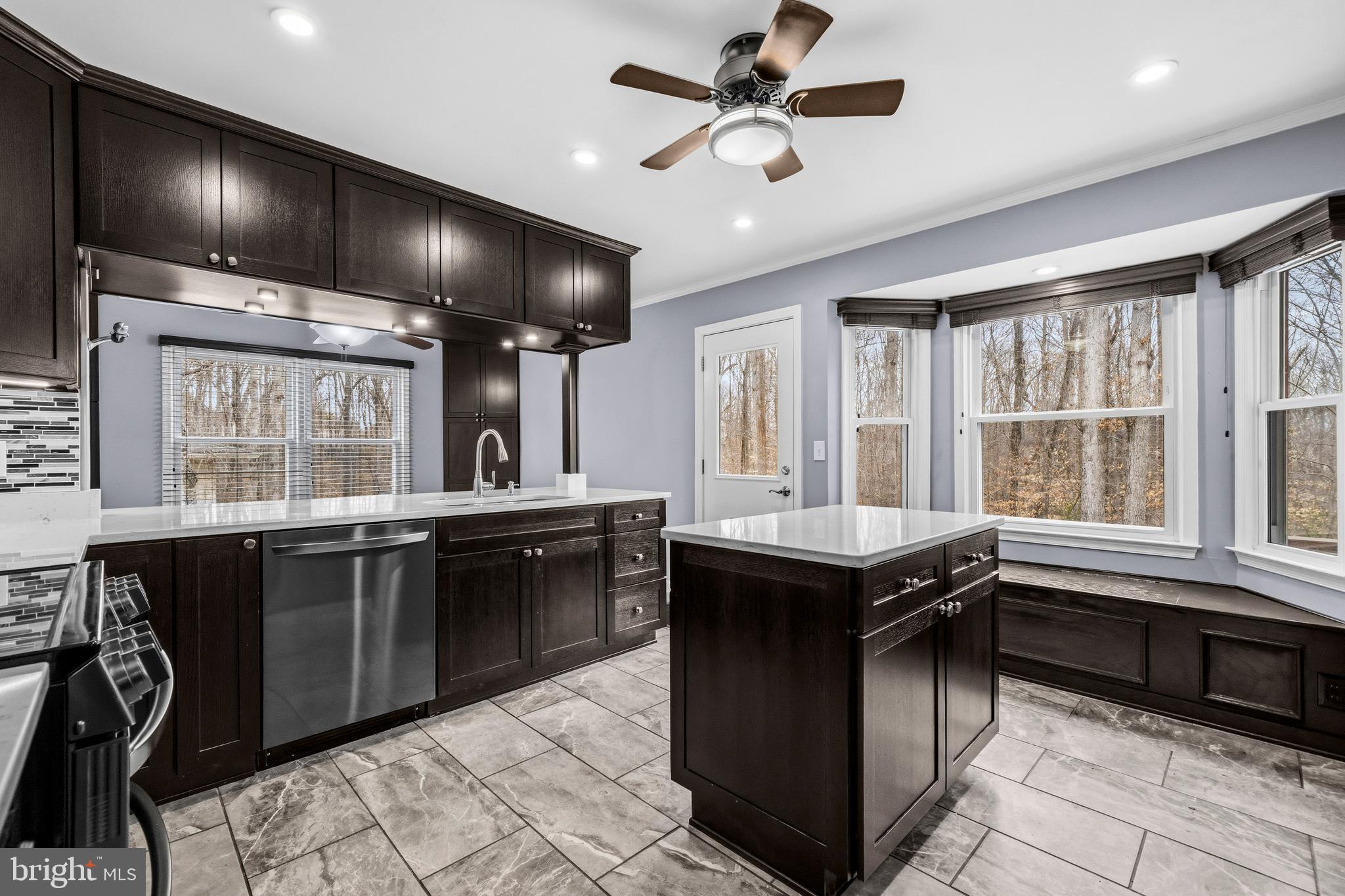 LONGWOOD KNOLLS - Residential