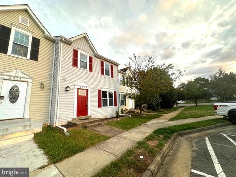 2004 FORT PEMBERTON COURT DUMFRIES VA 22026