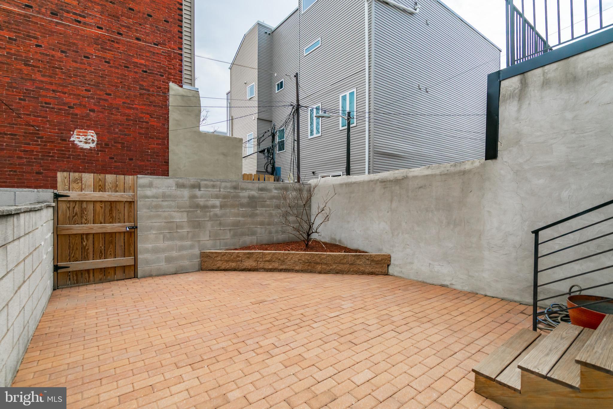 POINT BREEZE - Residential Lease