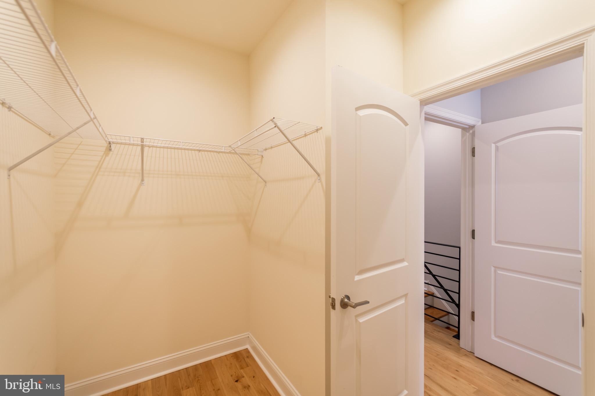 POINT BREEZE - Residential Lease