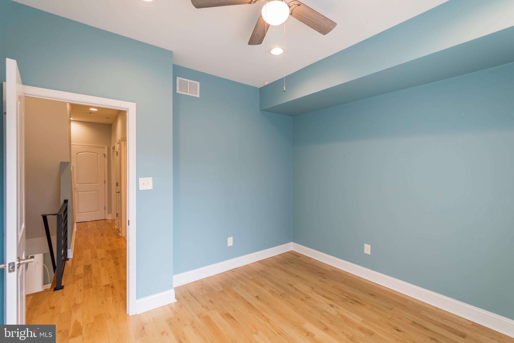 POINT BREEZE - Residential Lease