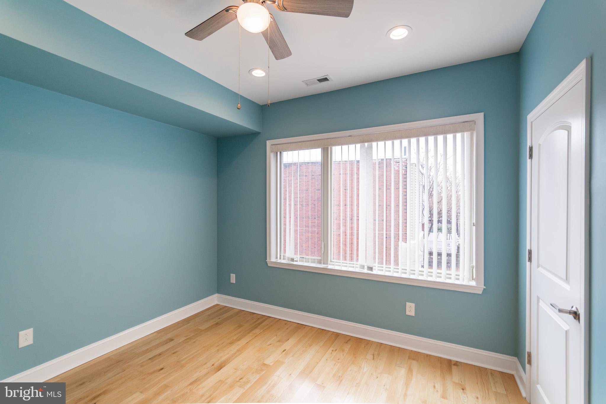 POINT BREEZE - Residential Lease