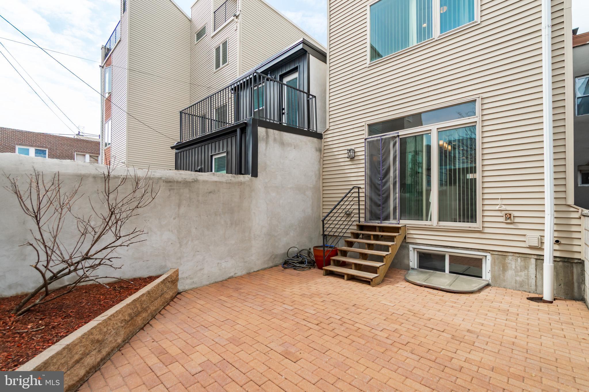 POINT BREEZE - Residential Lease