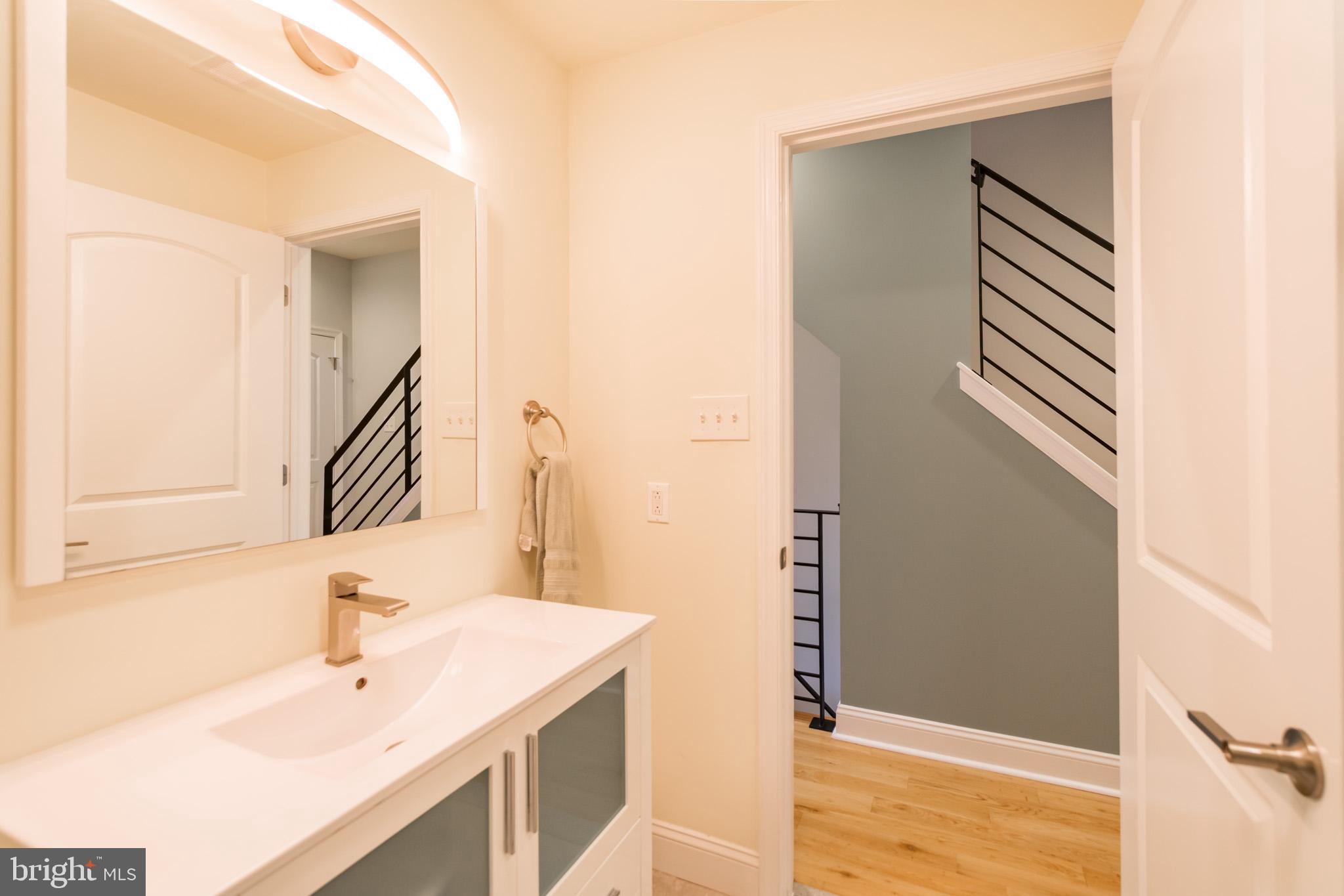 POINT BREEZE - Residential Lease