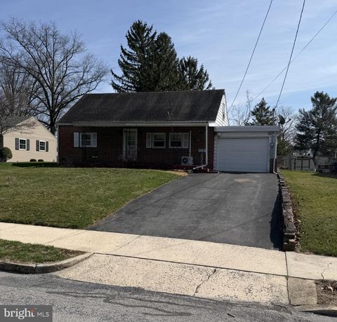 1842 SCOTLAND AVENUE CHAMBERSBURG PA 17201