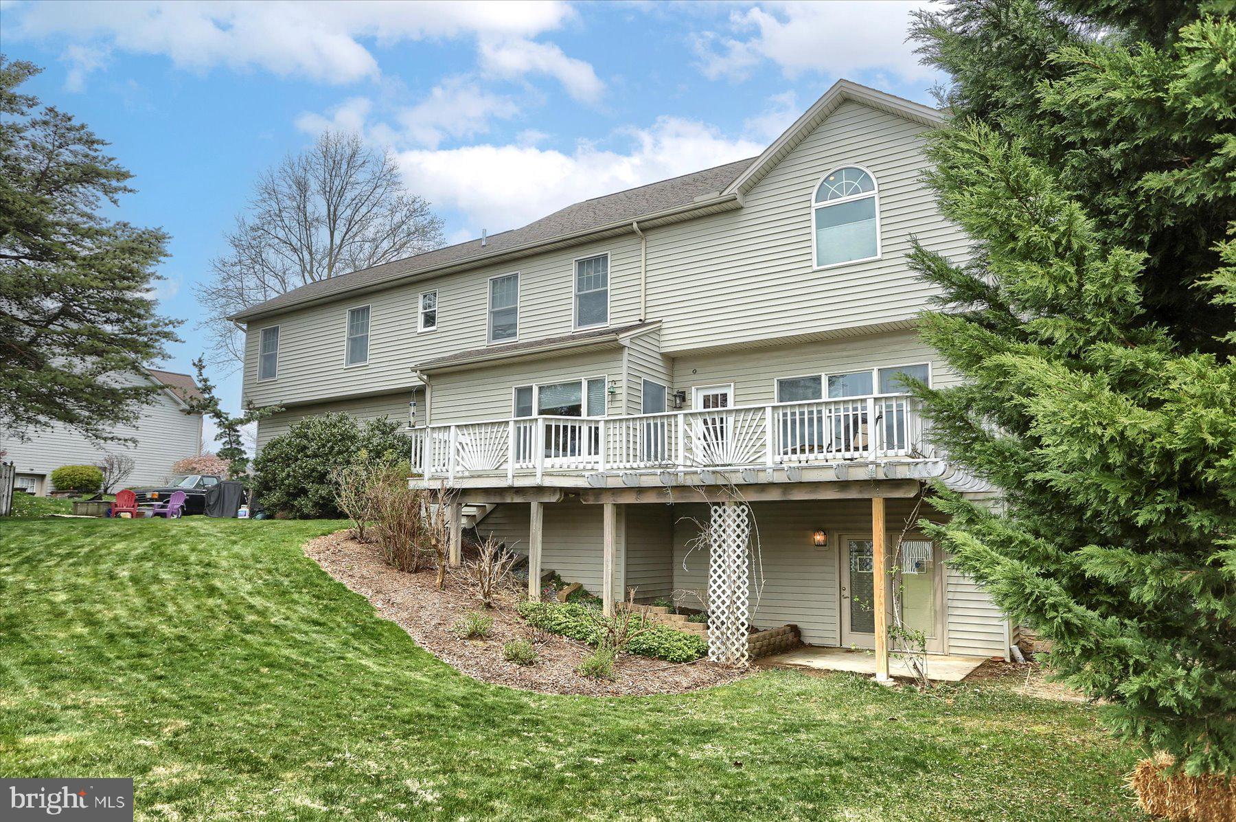 FAIRWAY ESTATES - Residential