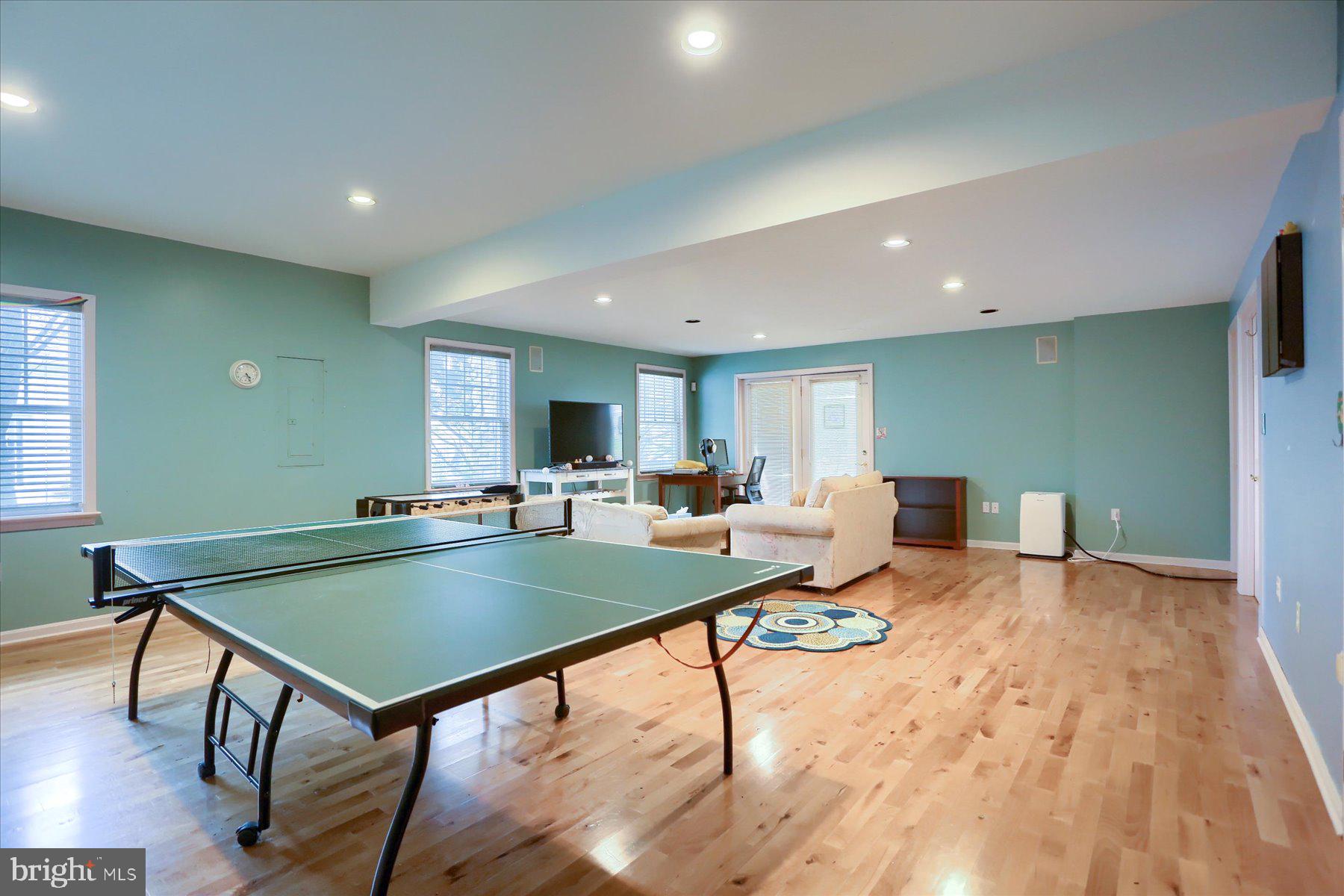 FAIRWAY ESTATES - Residential