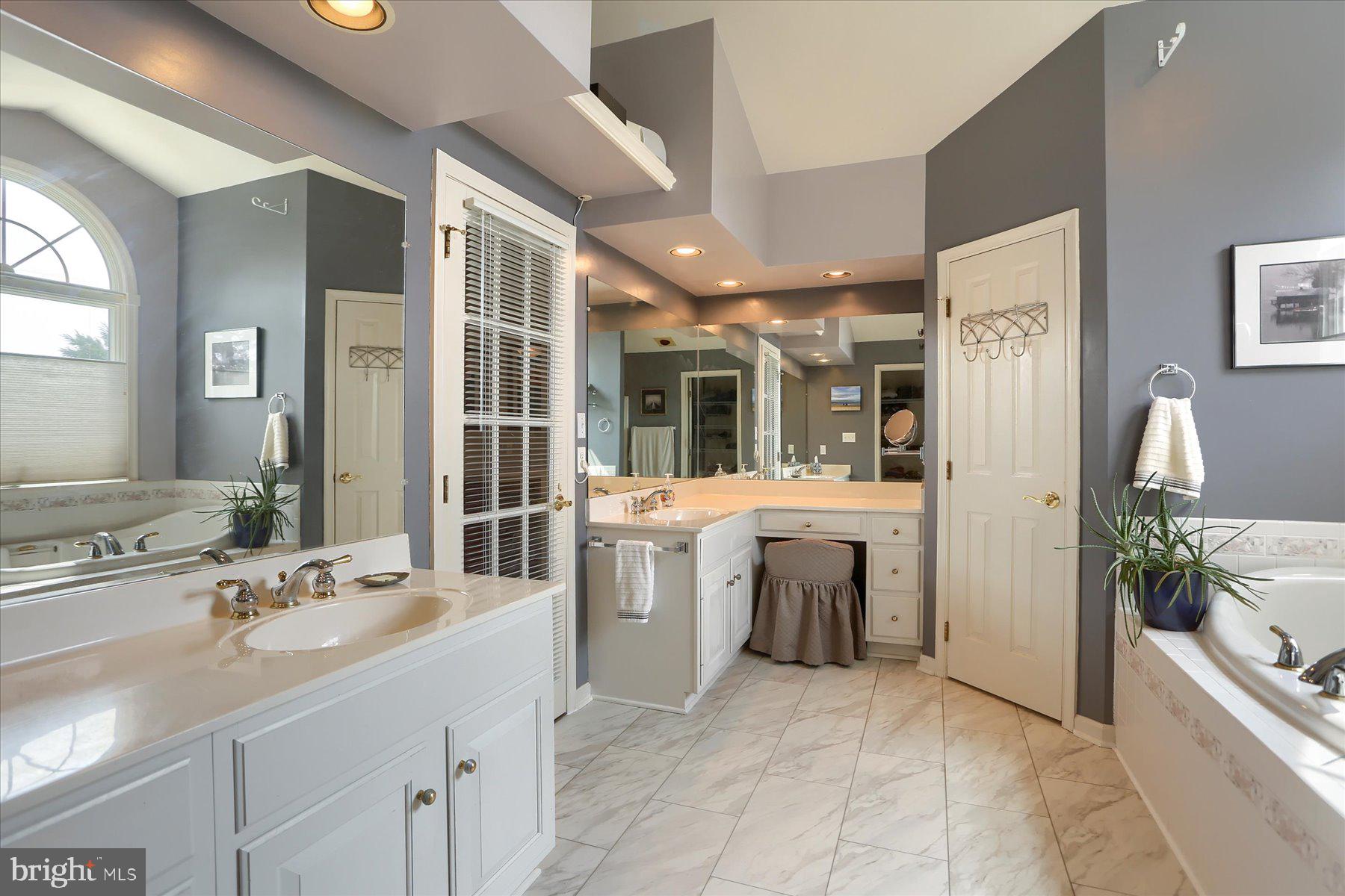 FAIRWAY ESTATES - Residential