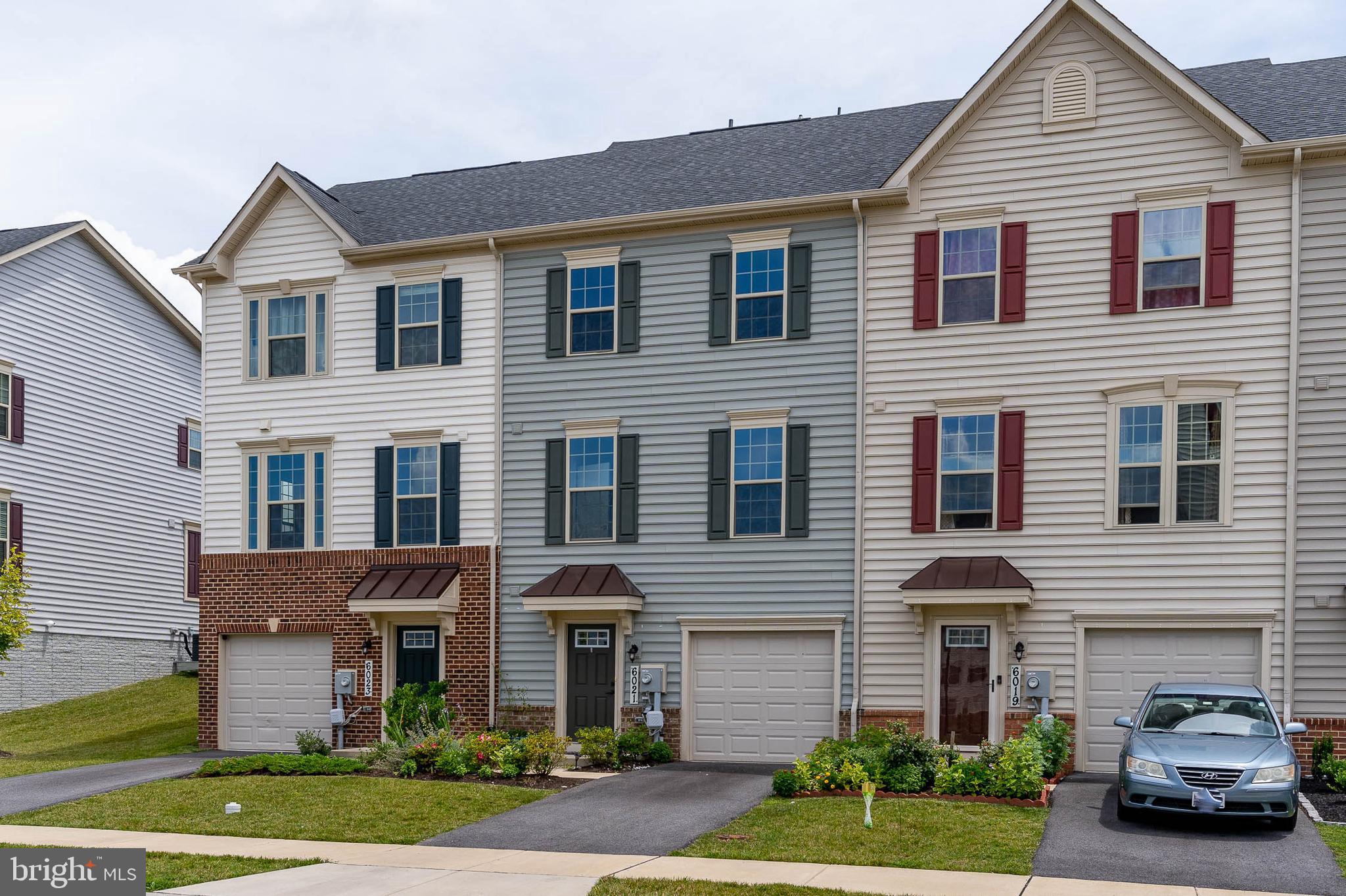 OAKDALE VILLAGE - Residential Lease