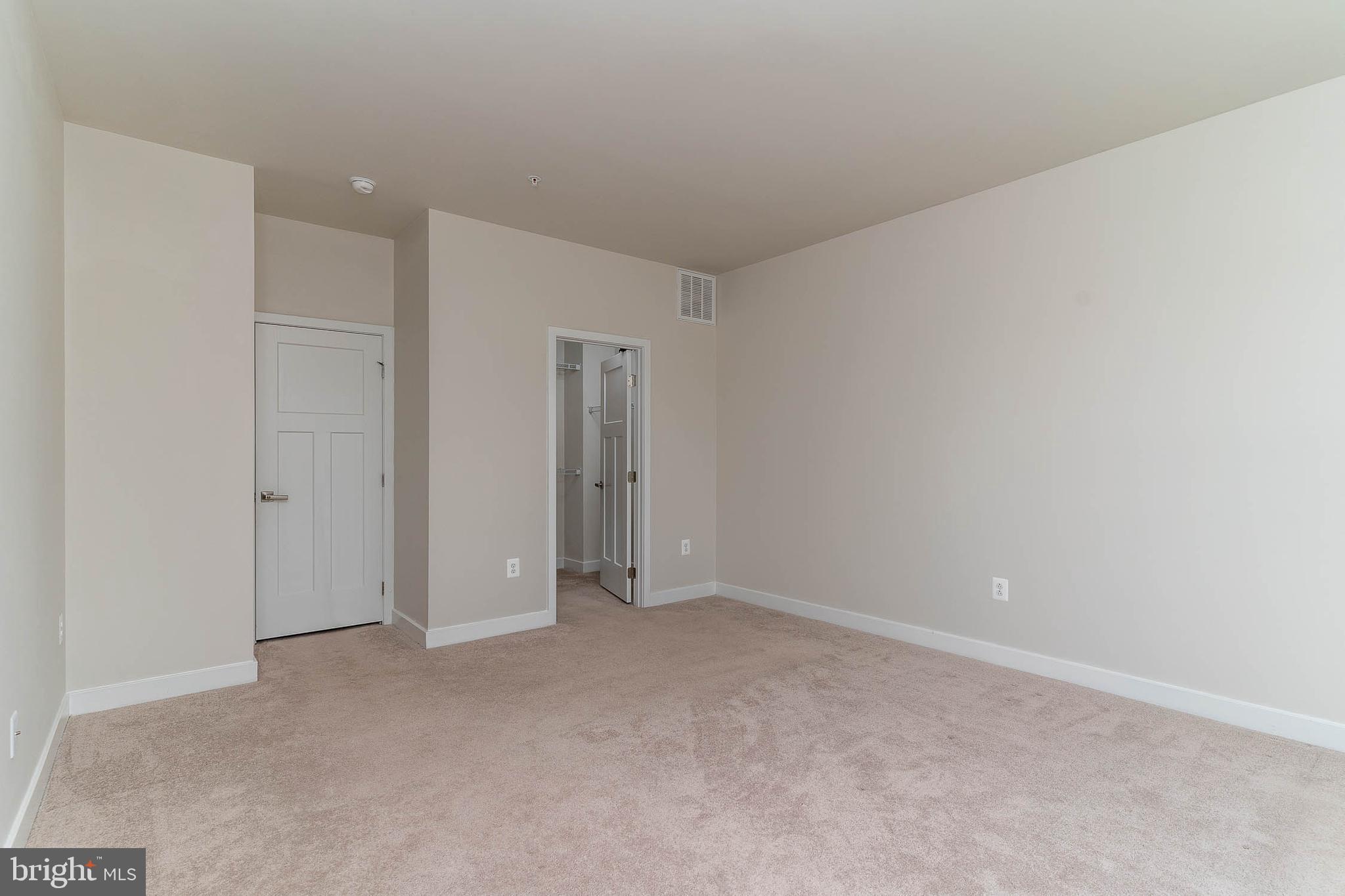 OAKDALE VILLAGE - Residential Lease