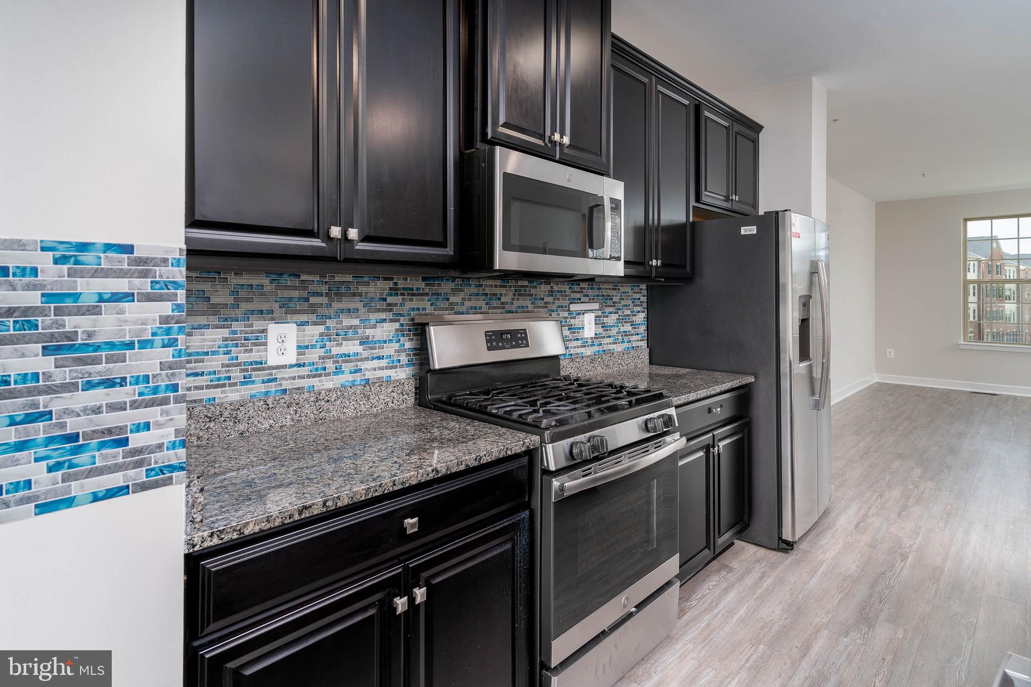 OAKDALE VILLAGE - Residential Lease