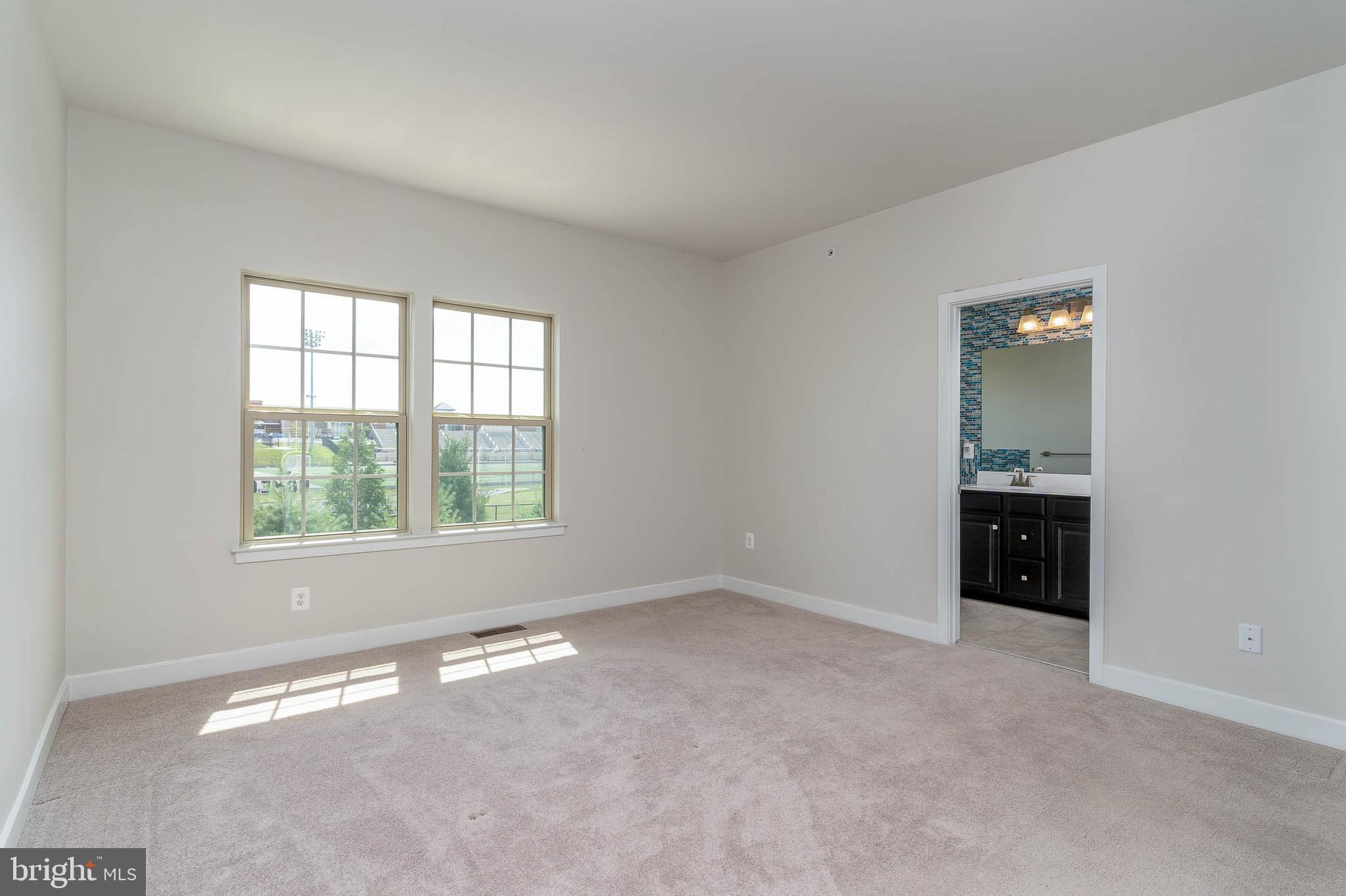 OAKDALE VILLAGE - Residential Lease