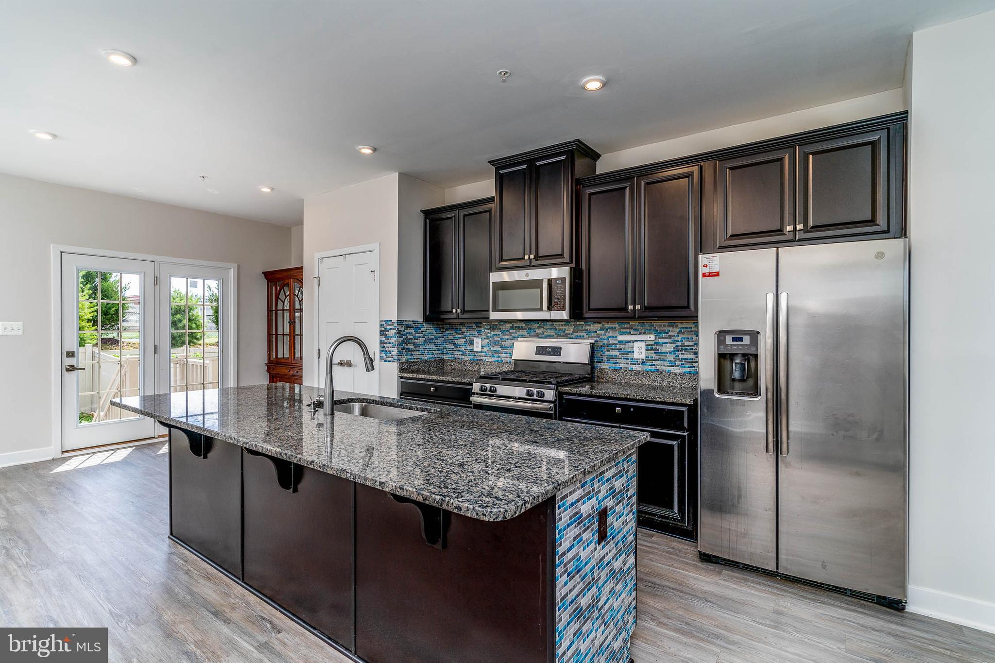 OAKDALE VILLAGE - Residential Lease