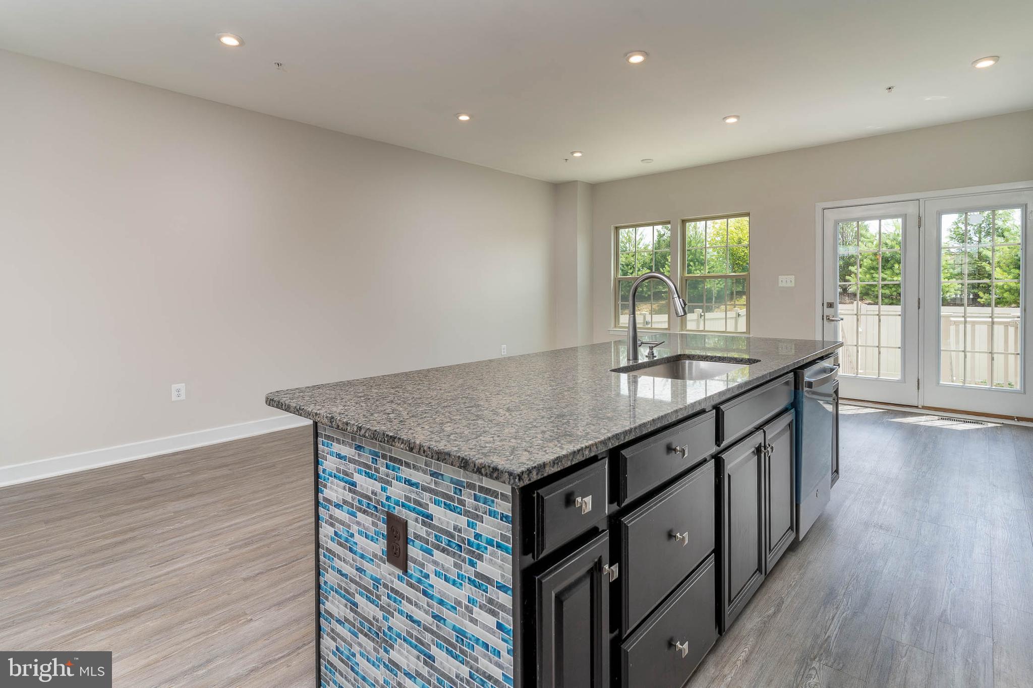 OAKDALE VILLAGE - Residential Lease