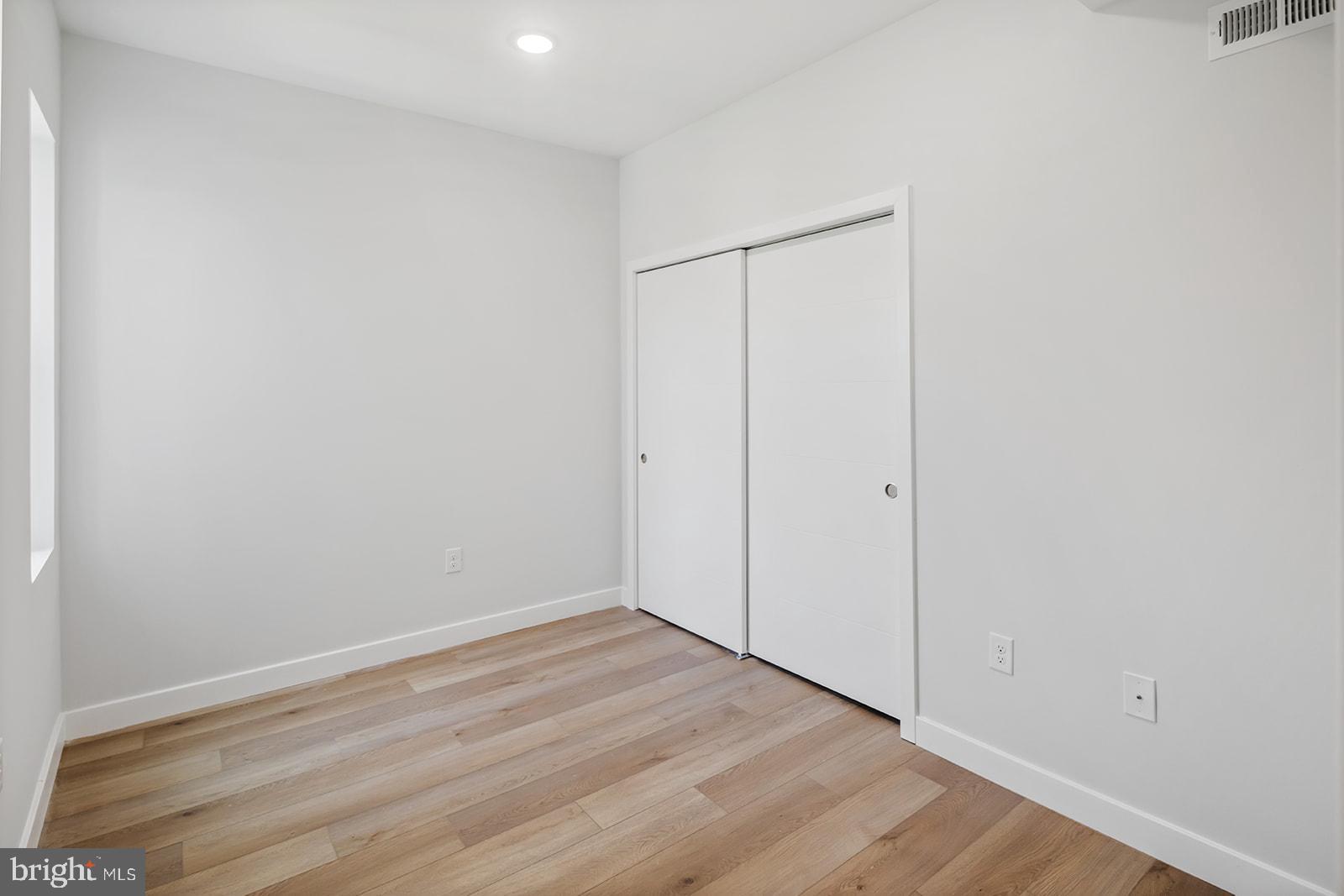 OLDE KENSINGTON - Residential