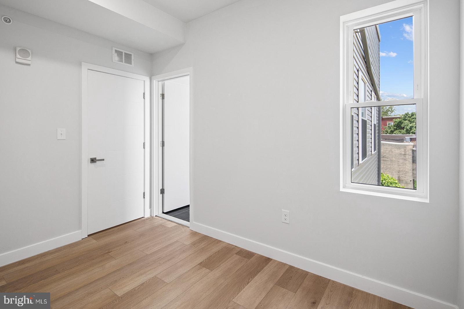 OLDE KENSINGTON - Residential