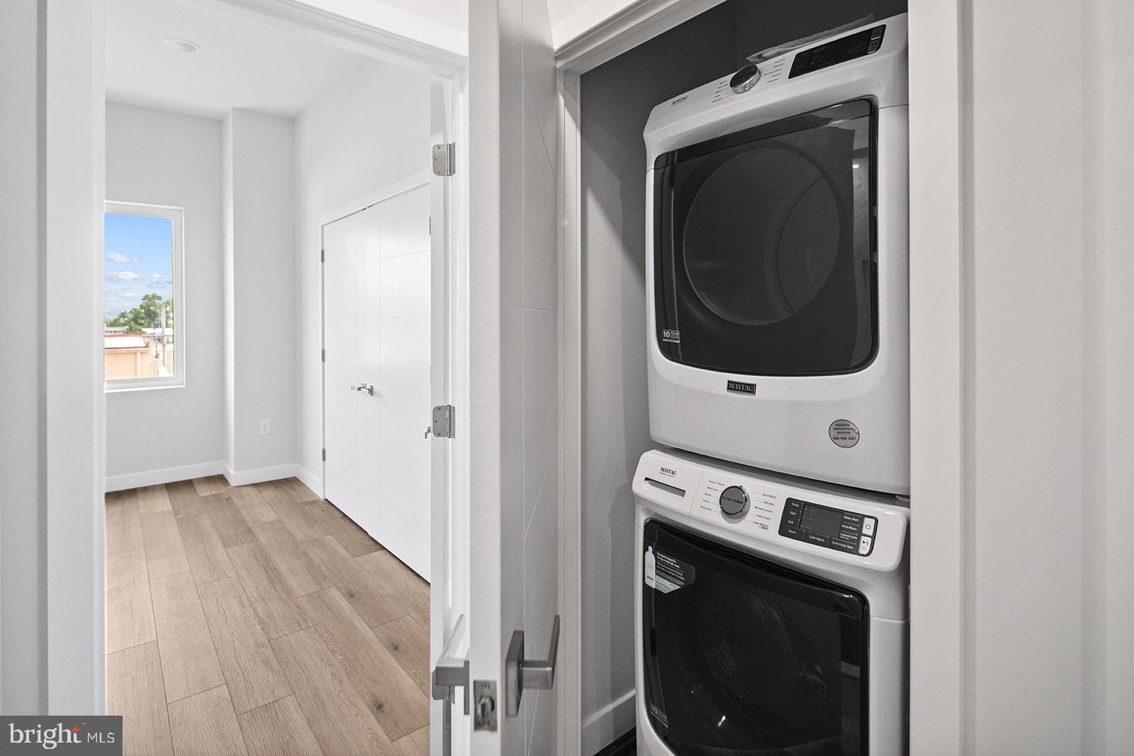 OLDE KENSINGTON - Residential