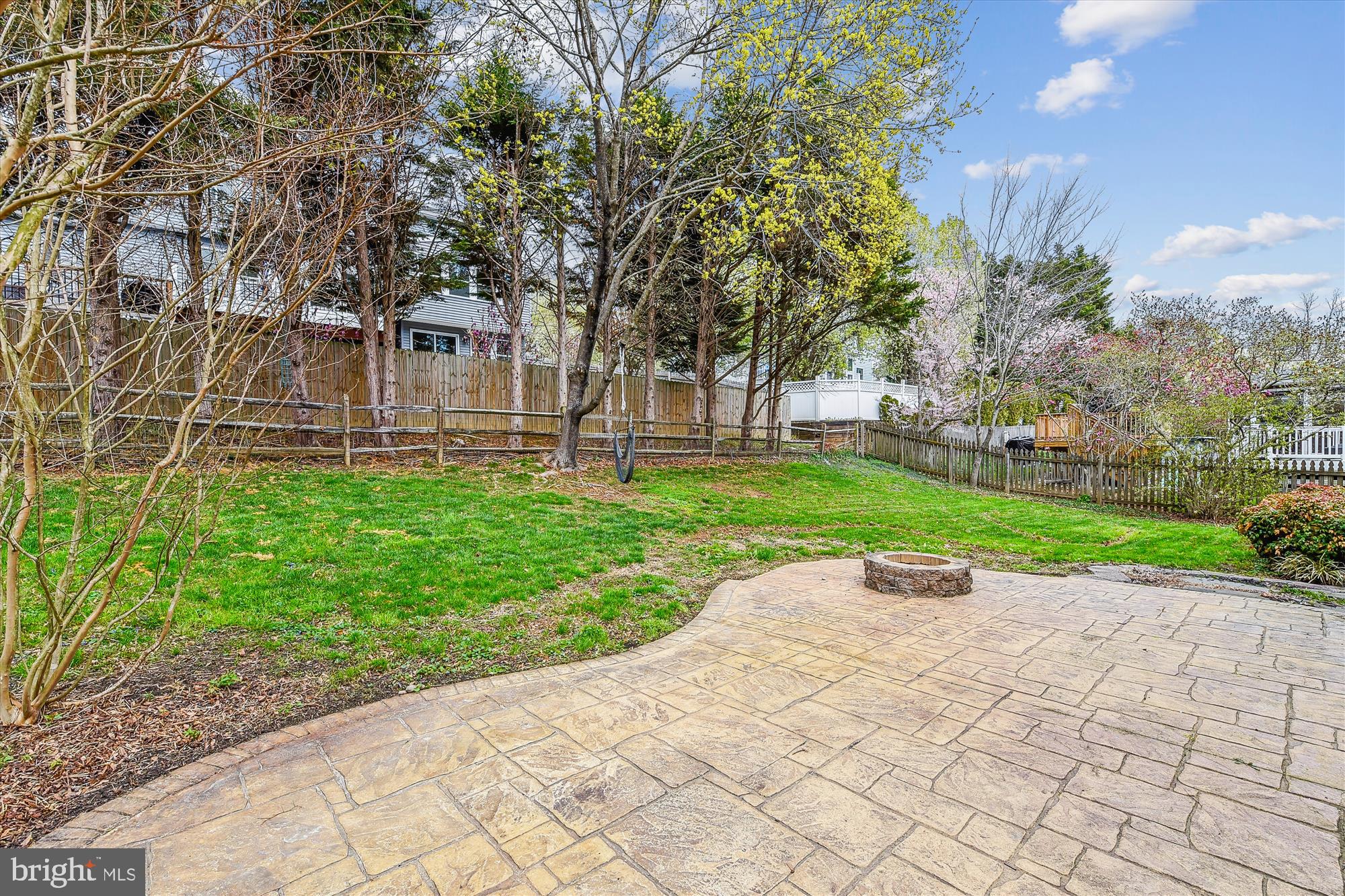 GLENWOOD GARTH - Residential