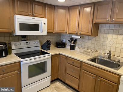 WESTTOWN MEWS - Residential Lease