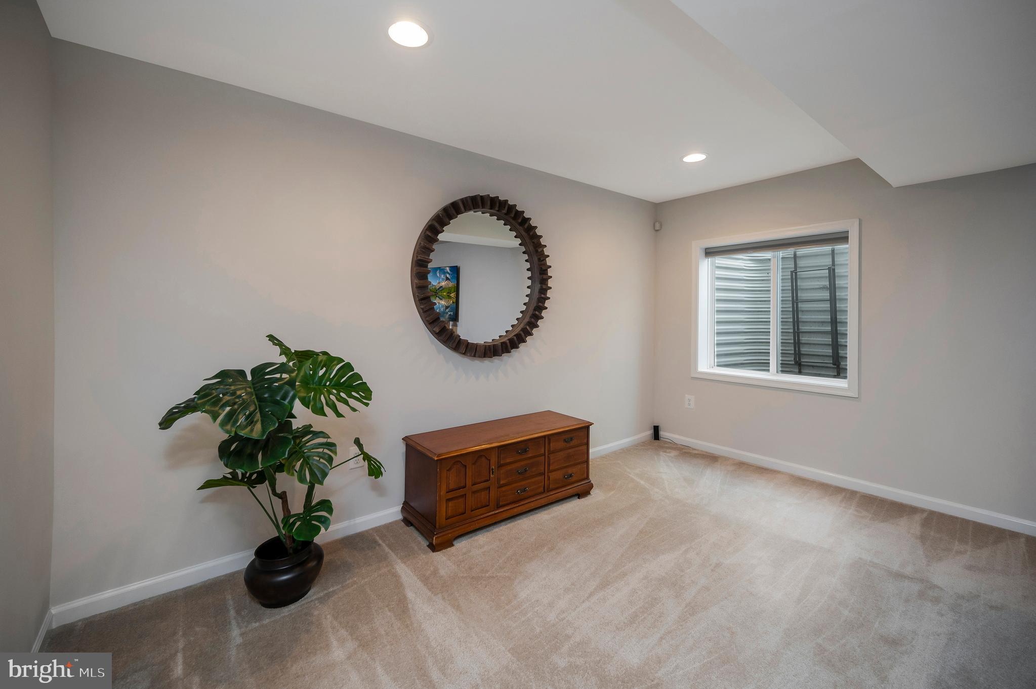 THE VILLAGE AT COURTHOUSE COMMONS - Residential