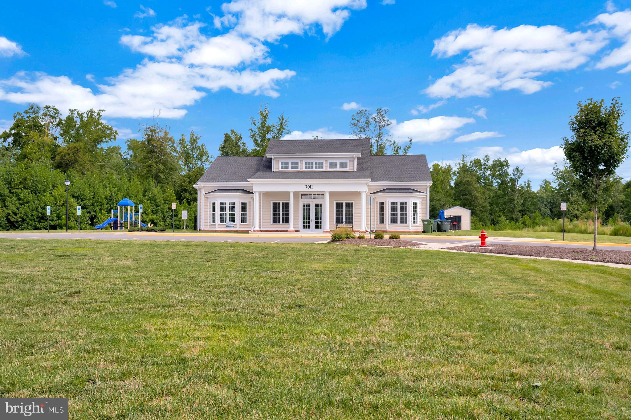 THE VILLAGE AT COURTHOUSE COMMONS - Residential