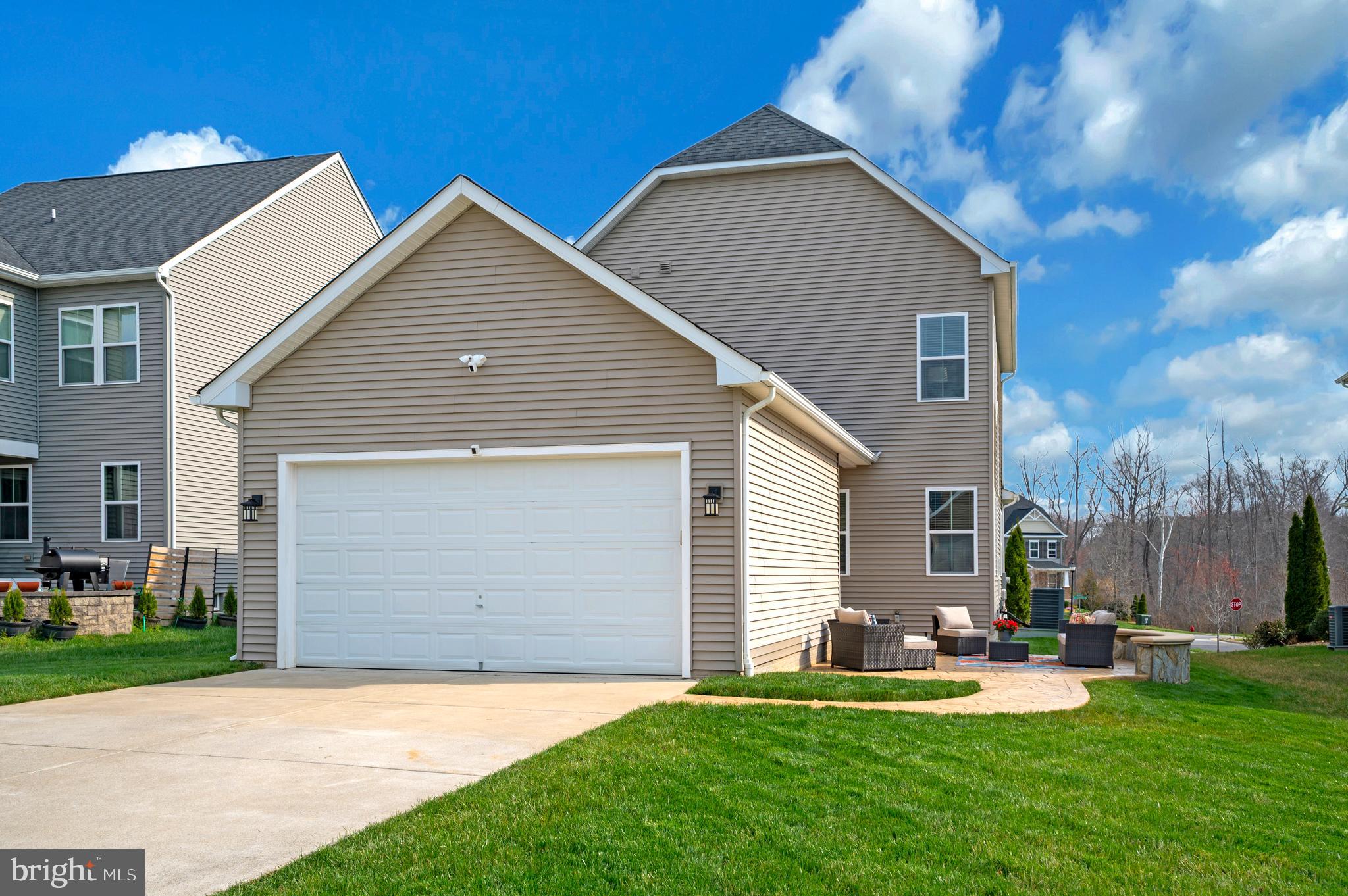 THE VILLAGE AT COURTHOUSE COMMONS - Residential