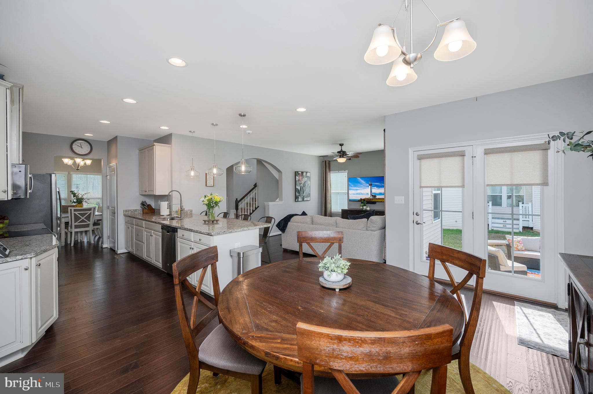 THE VILLAGE AT COURTHOUSE COMMONS - Residential