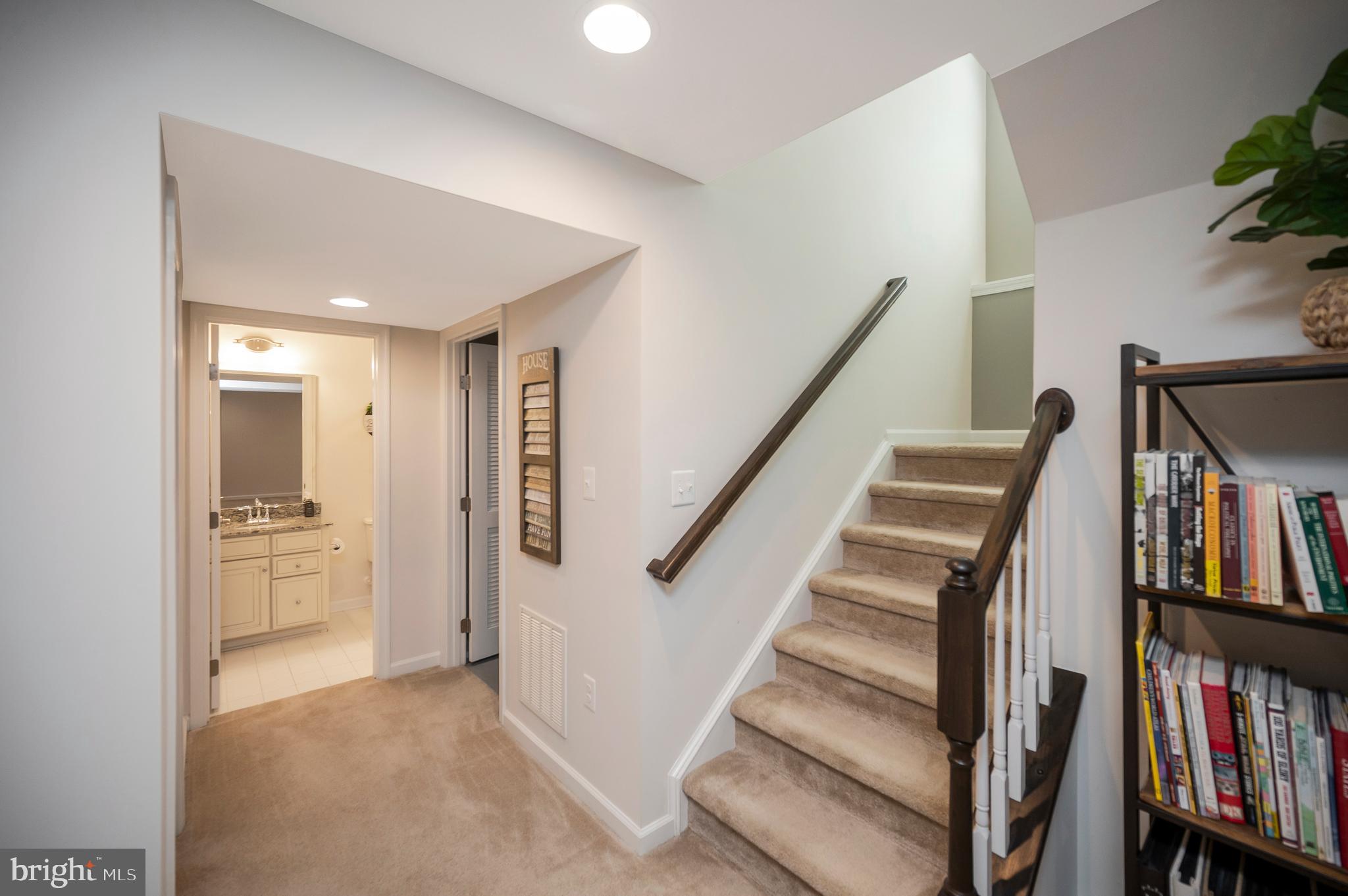 THE VILLAGE AT COURTHOUSE COMMONS - Residential