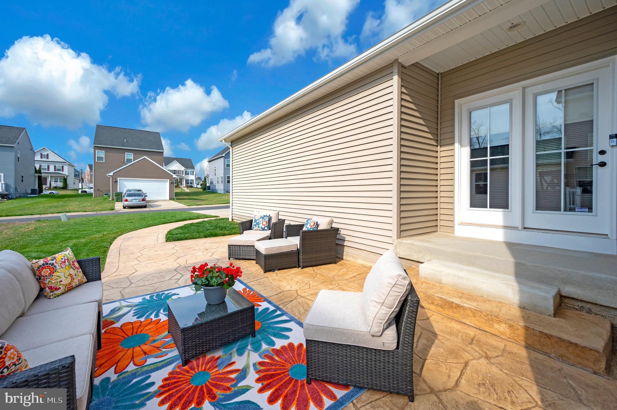 THE VILLAGE AT COURTHOUSE COMMONS - Residential