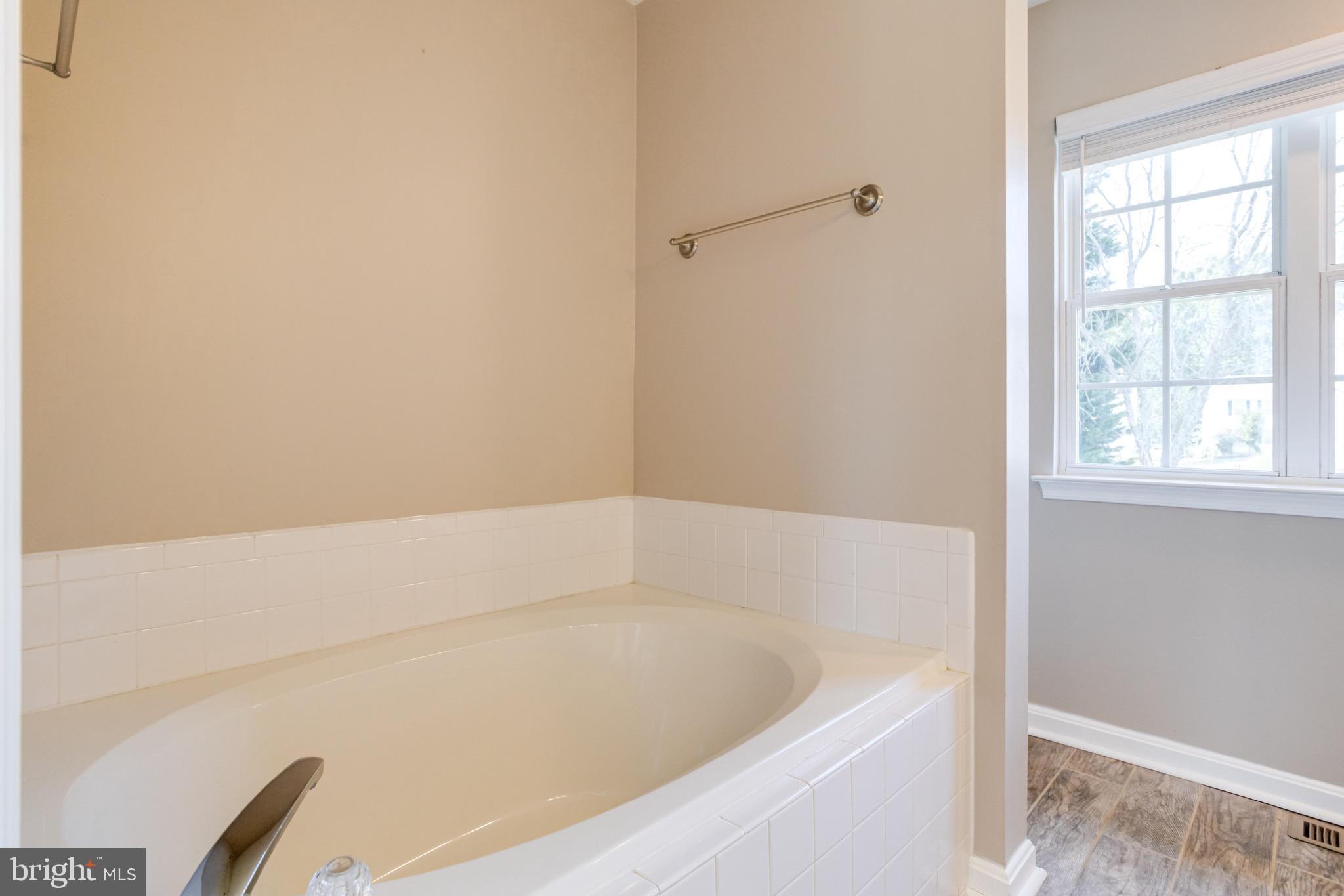 BAY VIEW ESTATES - Residential