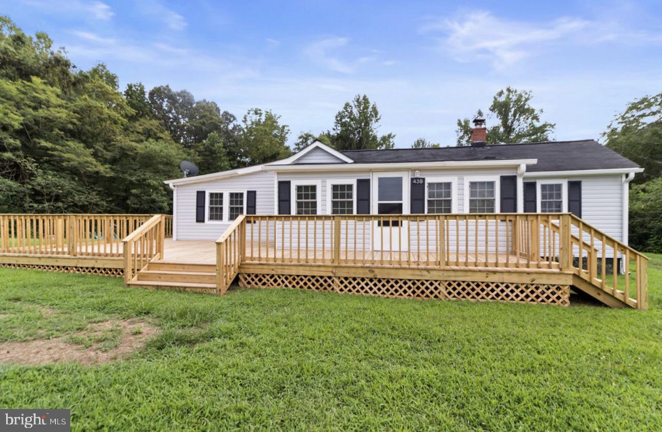 439 SONNET LANE