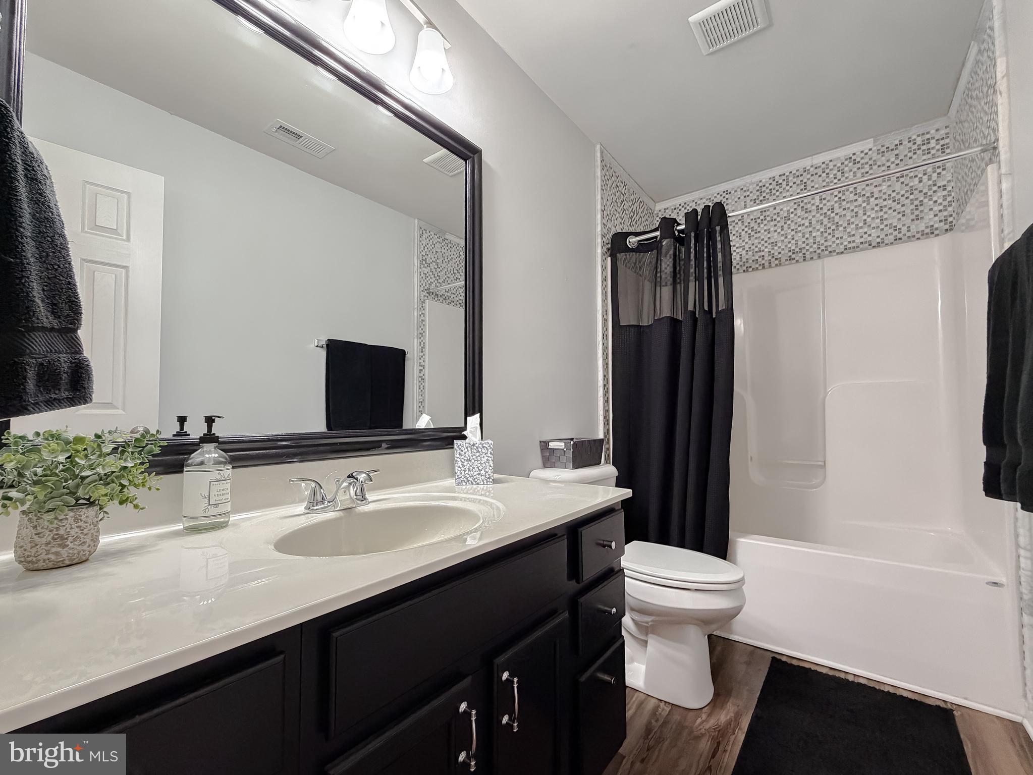 LEONARDTOWN FARMS - Residential