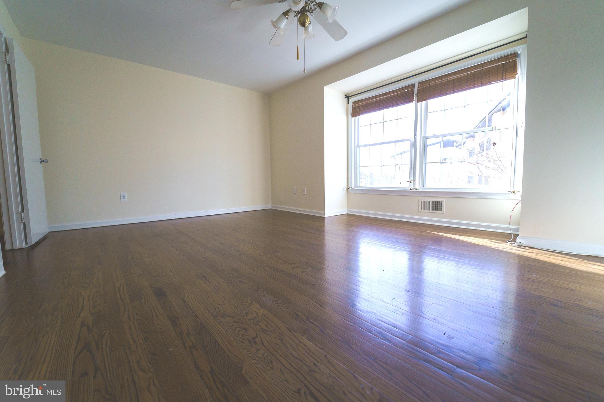 WHEATON TOWNE - Residential Lease