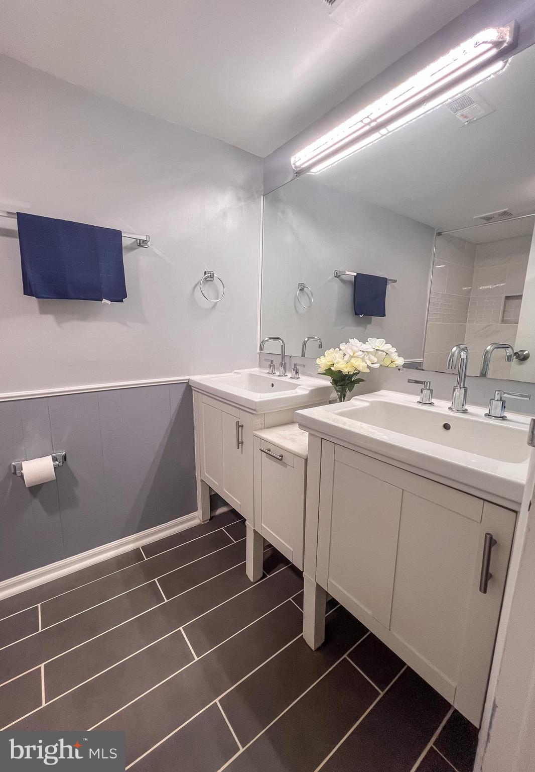 SAXONY SQUARE - Residential