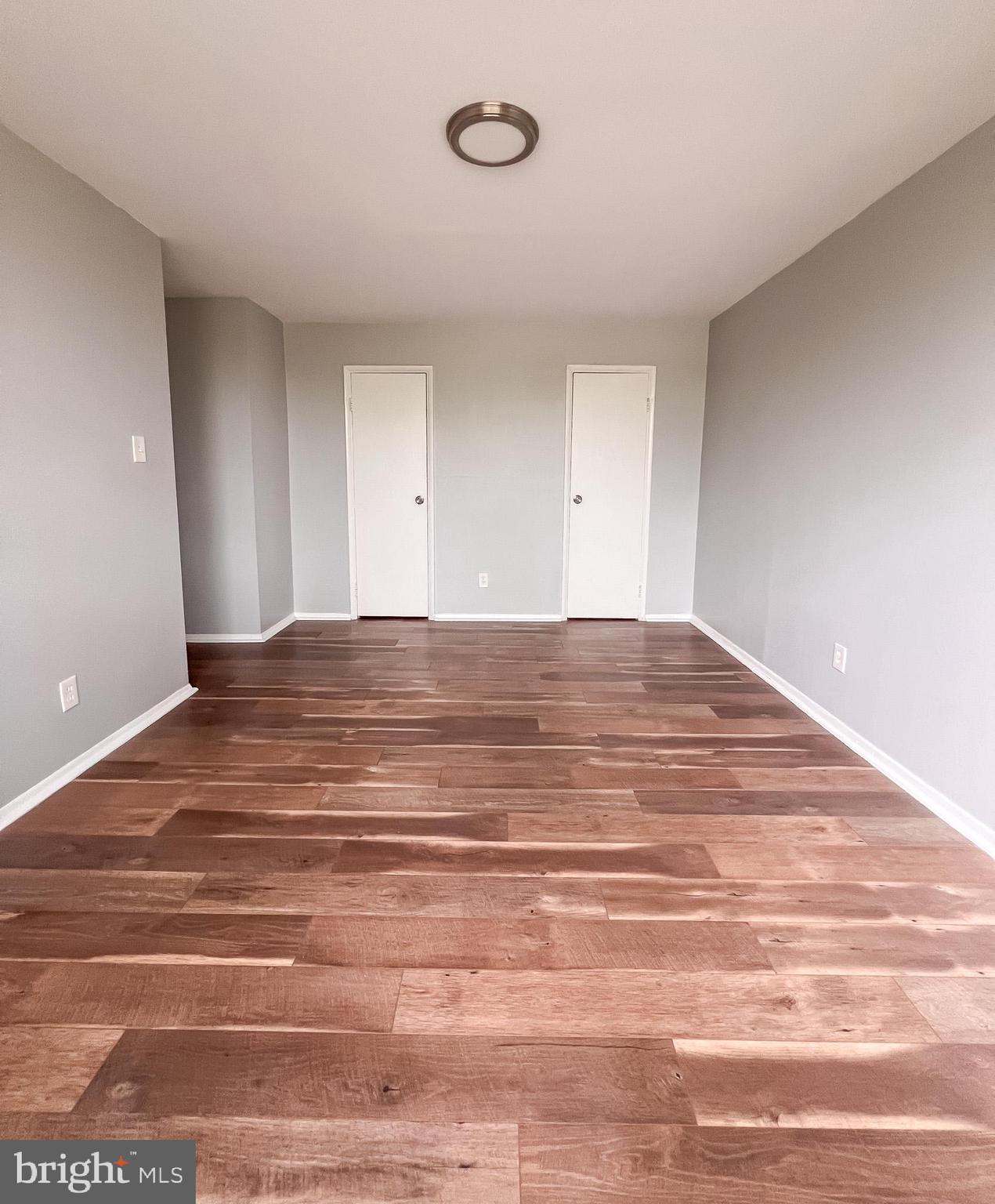 SAXONY SQUARE - Residential