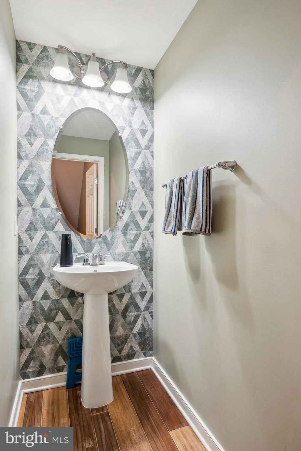 FOX HUNT ESTATES - Residential