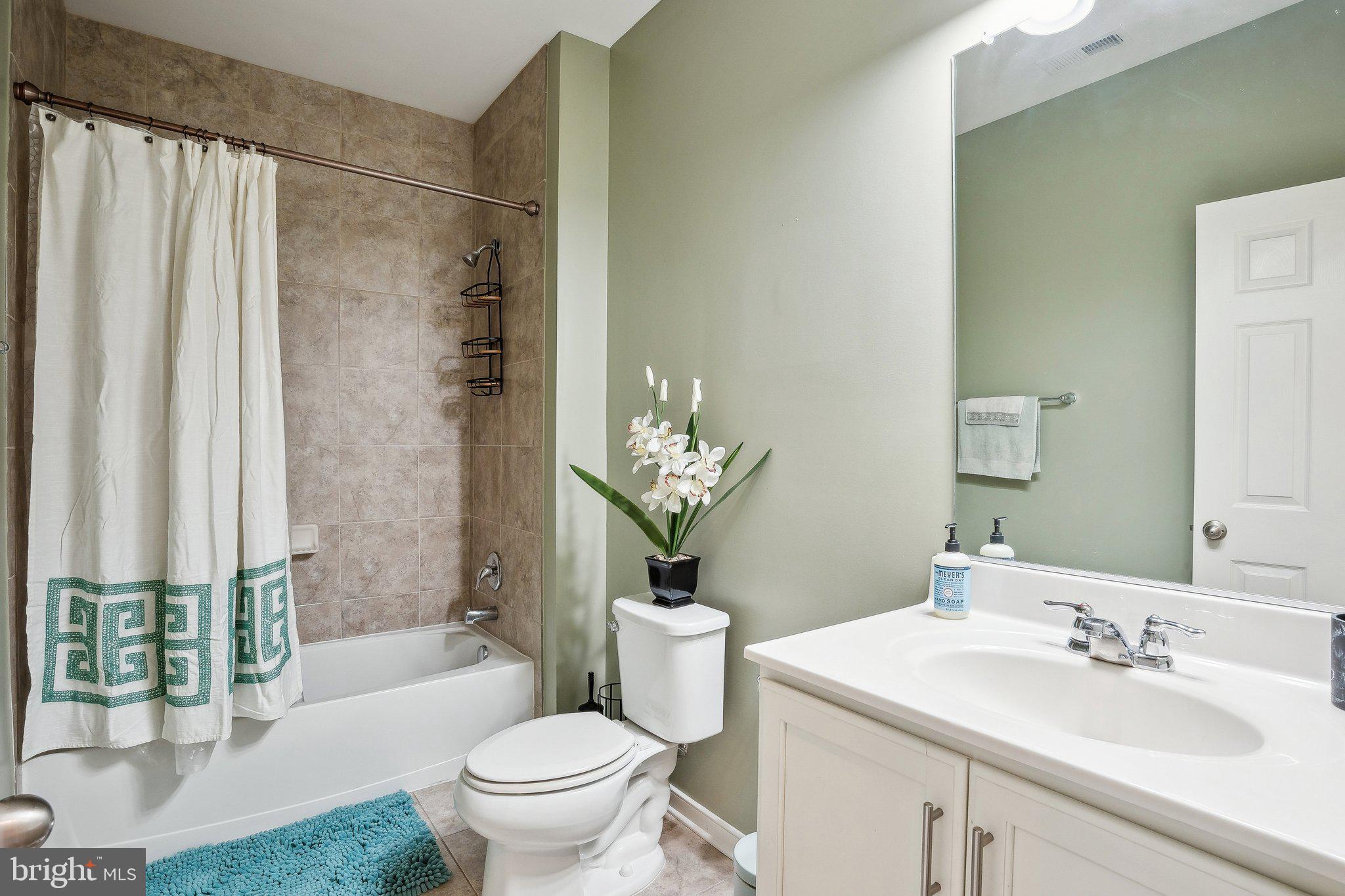 FOX HUNT ESTATES - Residential