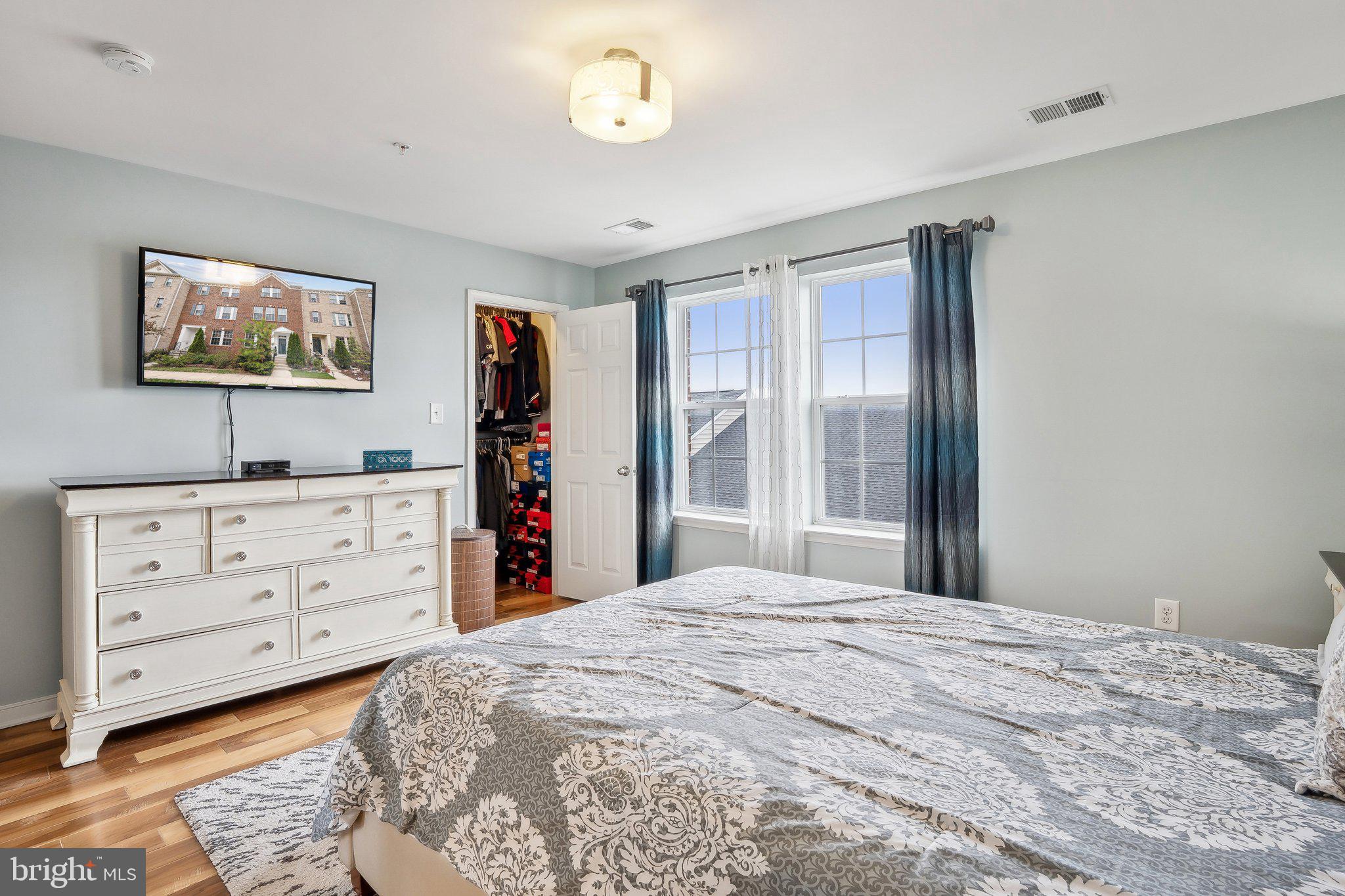 FOX HUNT ESTATES - Residential