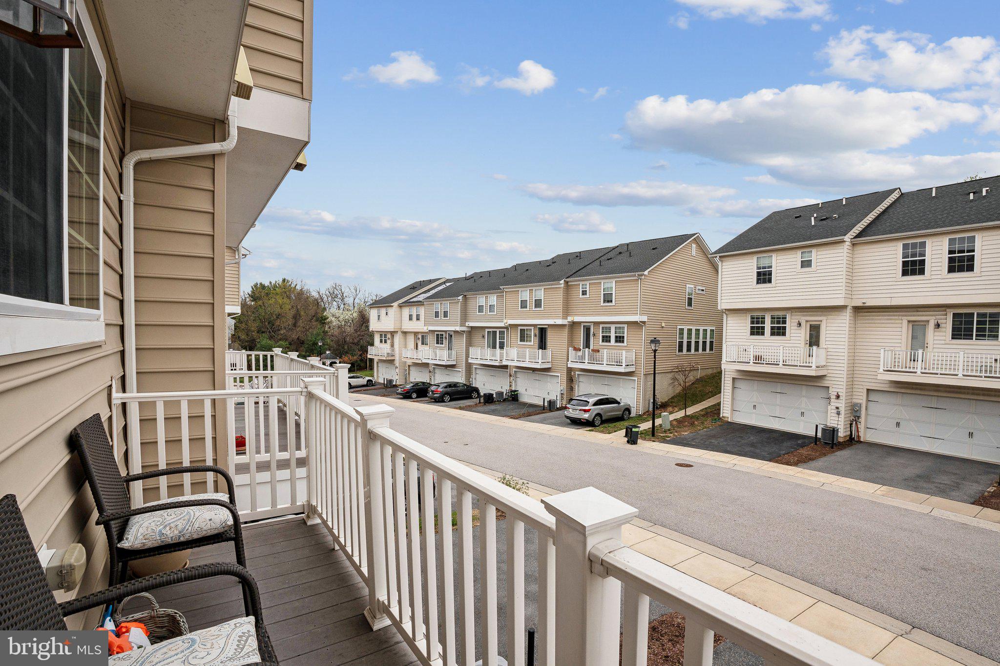 FOX HUNT ESTATES - Residential