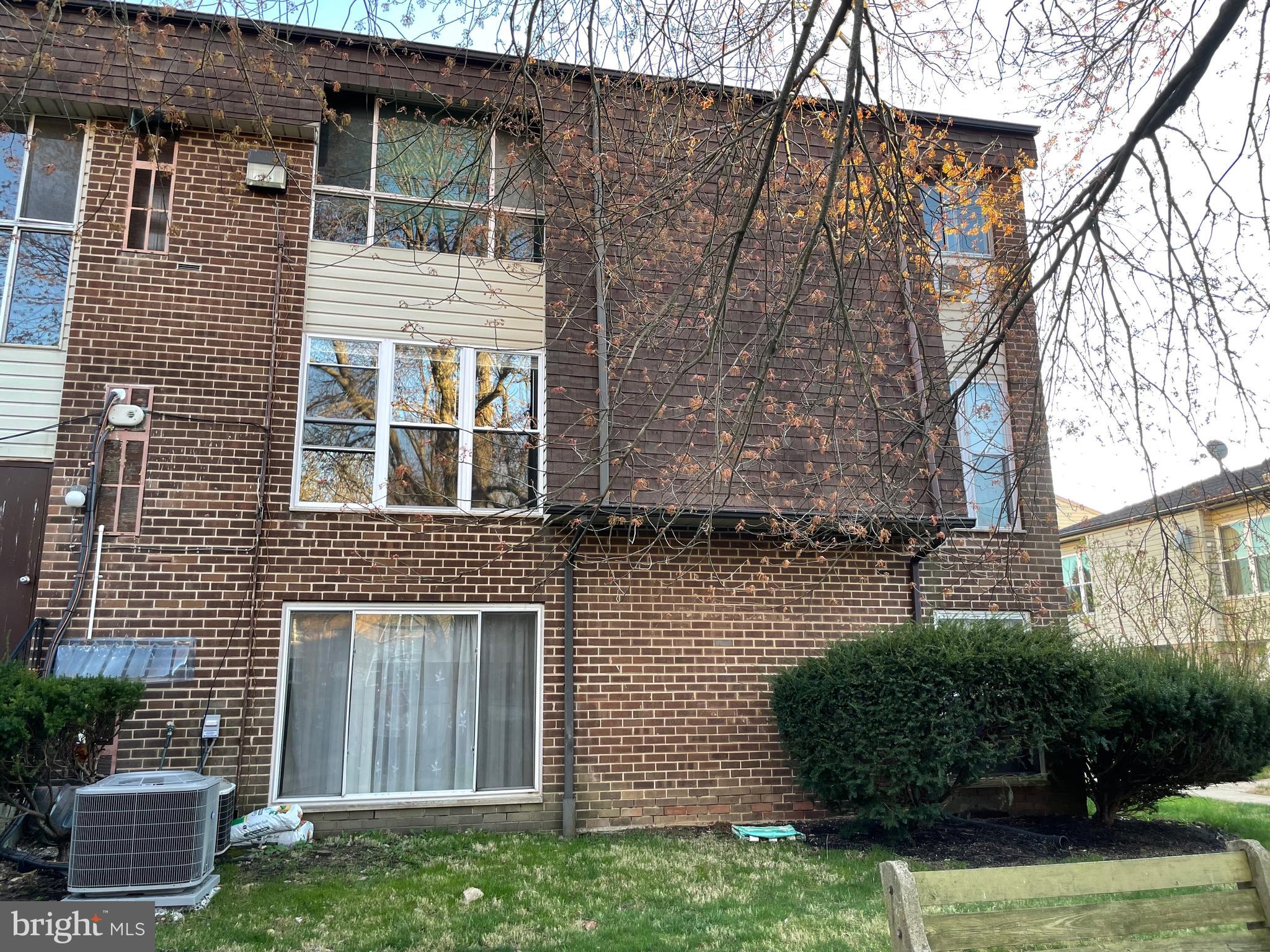 RHAWNHURST - Residential Lease