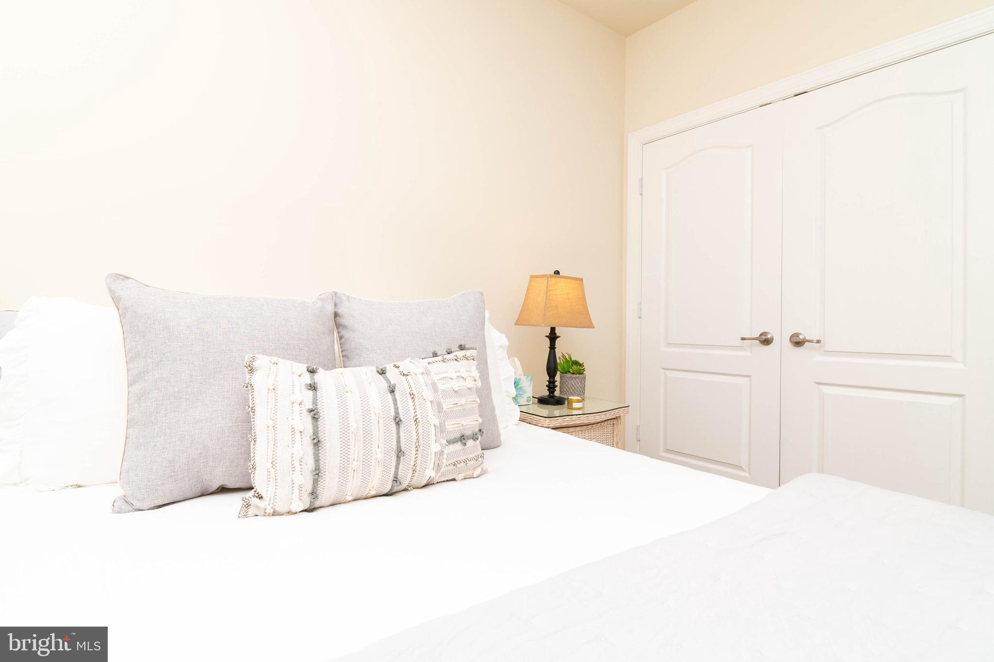 WYNDAM - Residential