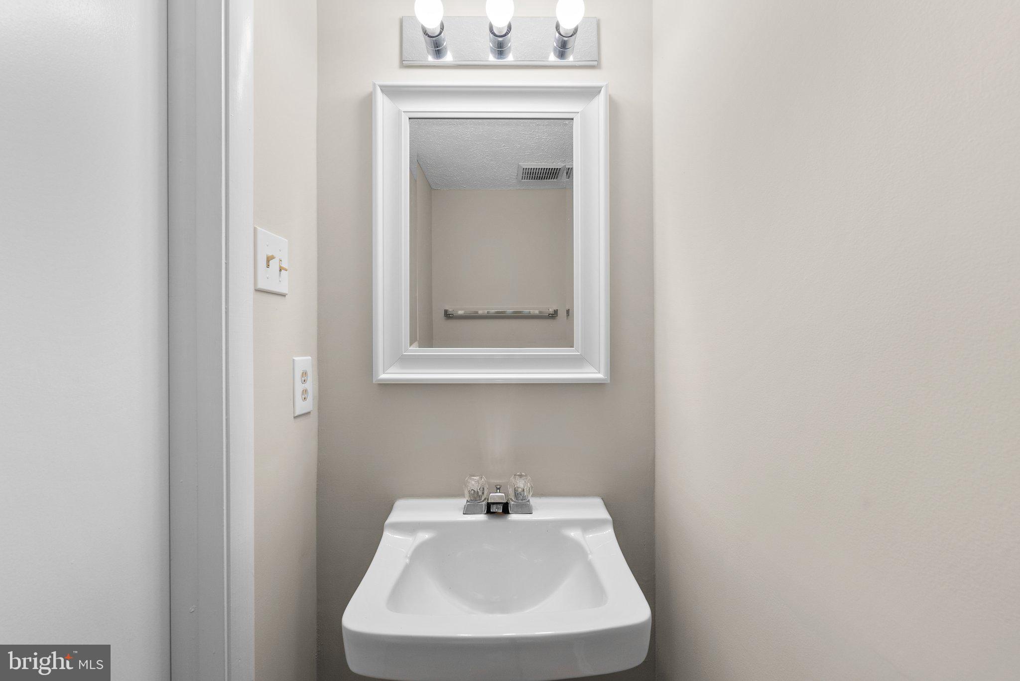 DAMASCUS VALLEY PARK - Residential