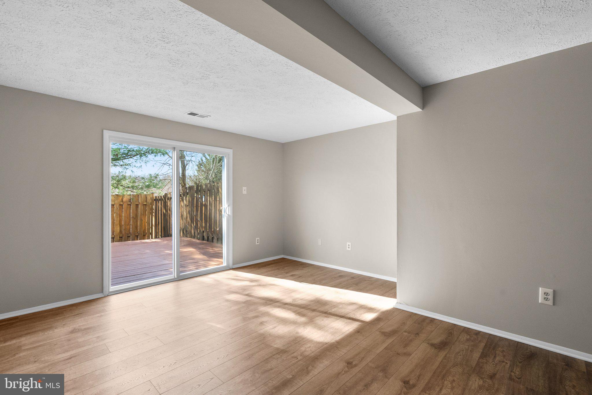 DAMASCUS VALLEY PARK - Residential