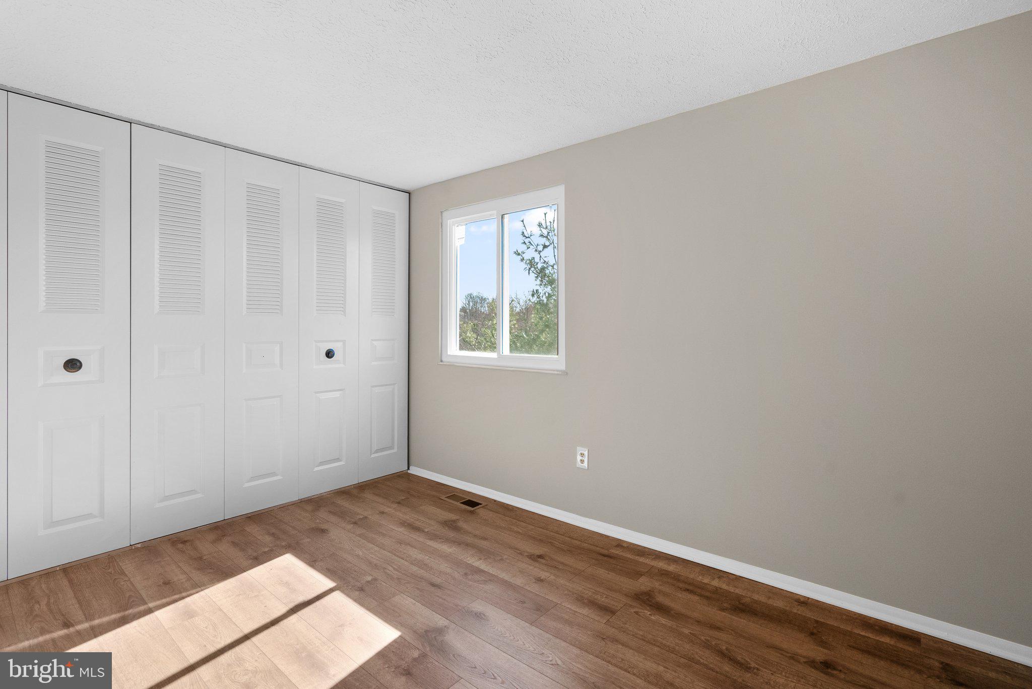 DAMASCUS VALLEY PARK - Residential