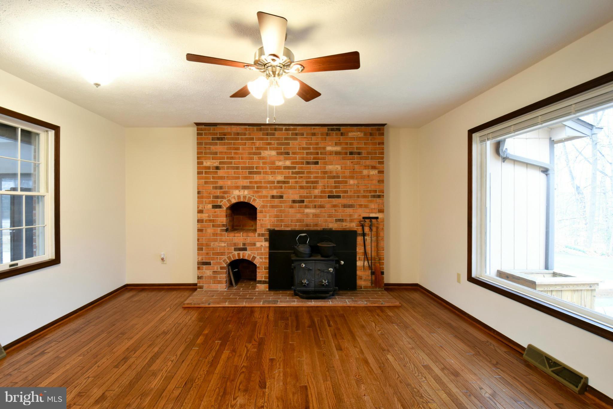 PRESTIGE MANOR - Residential