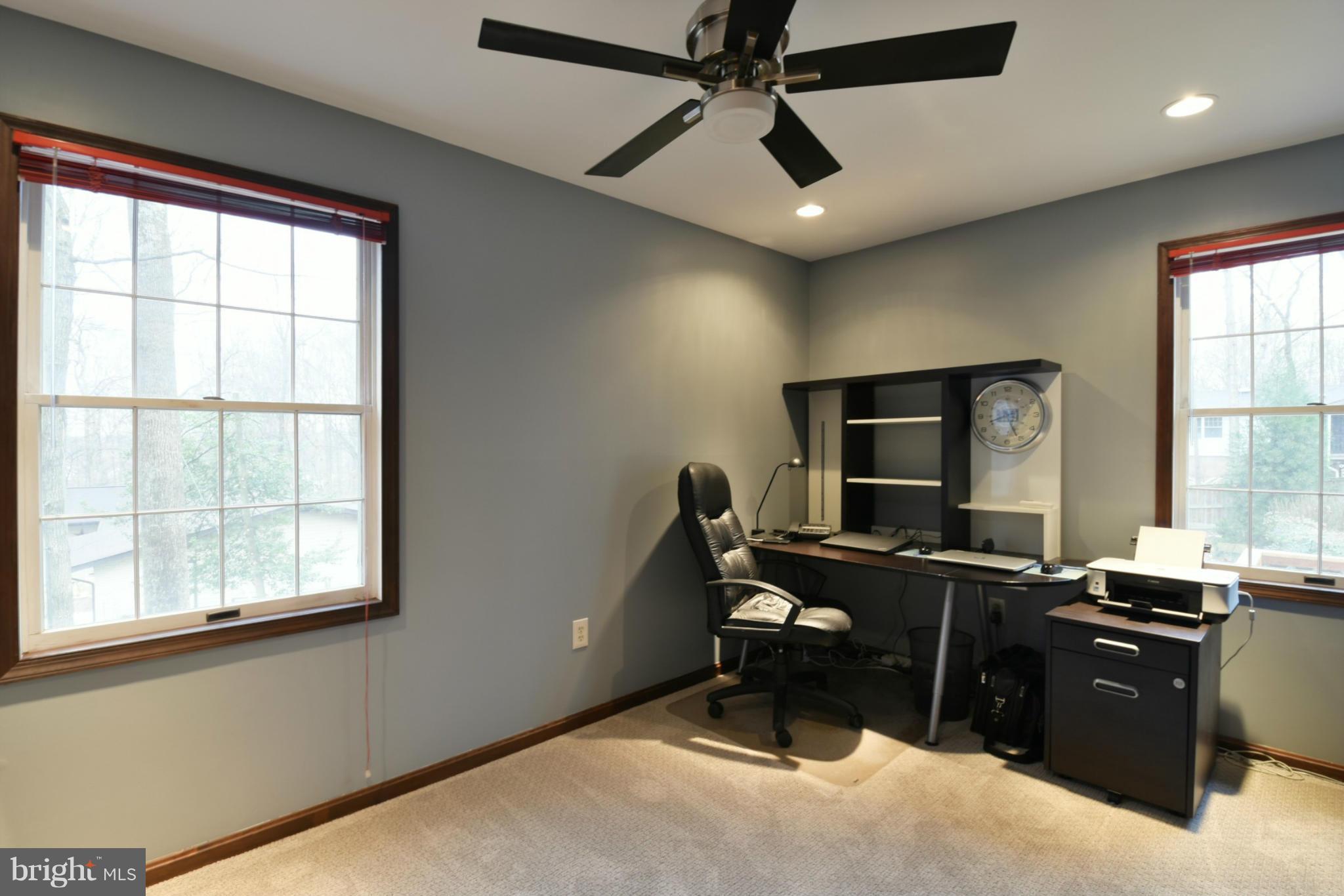 PRESTIGE MANOR - Residential