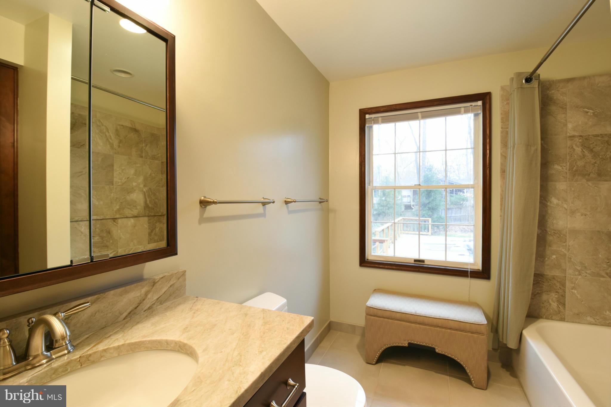 PRESTIGE MANOR - Residential