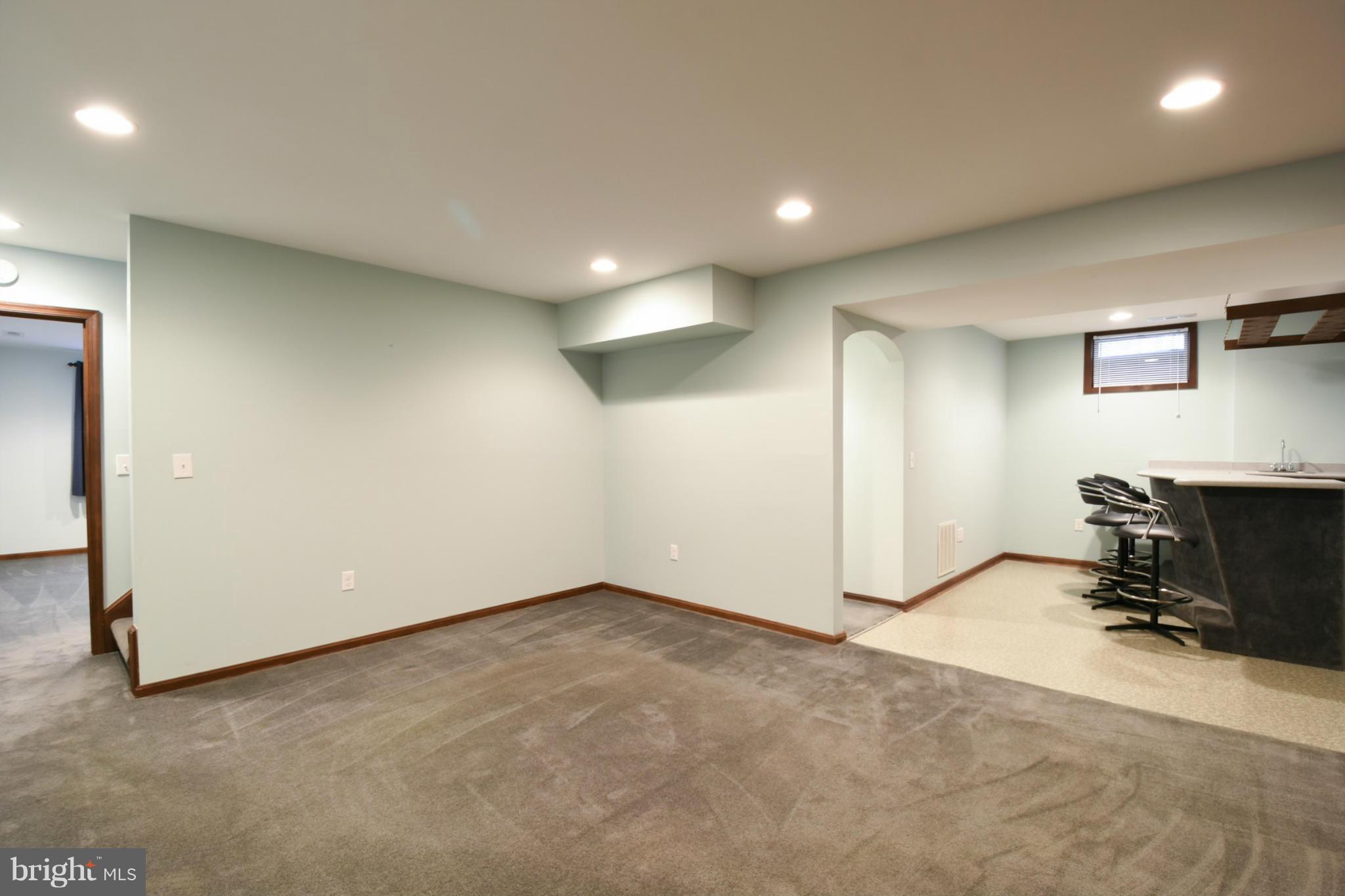 PRESTIGE MANOR - Residential