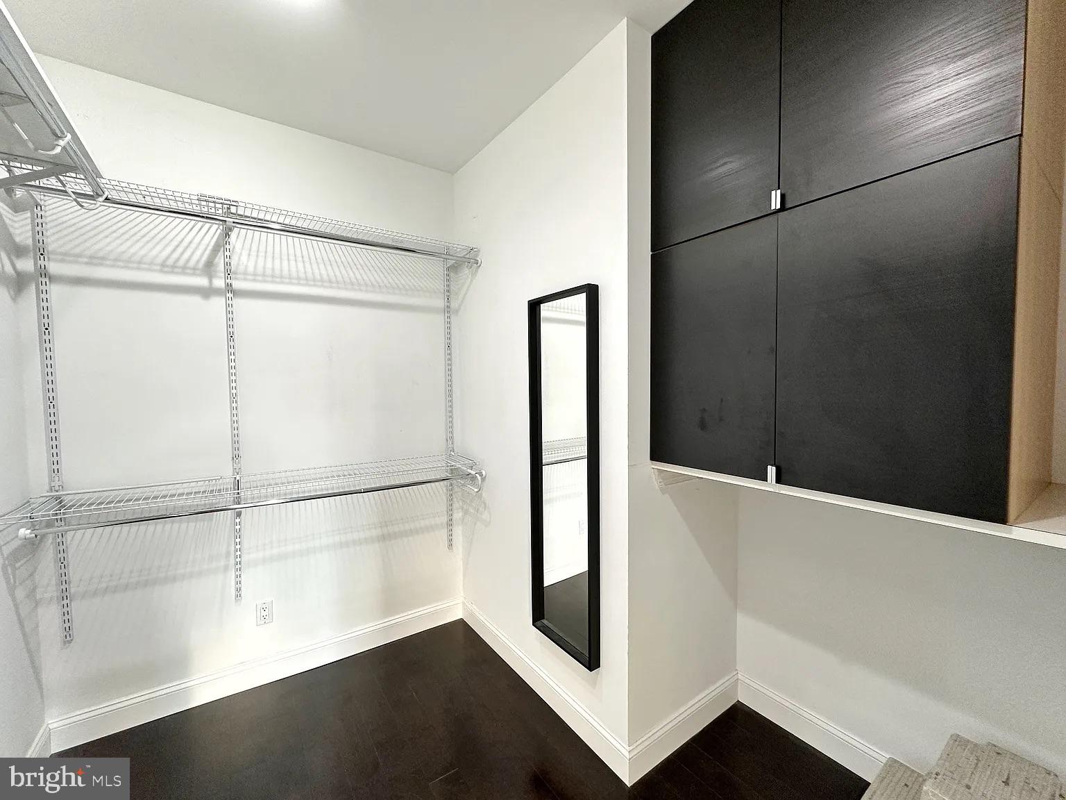 GIRARD ESTATES - Residential